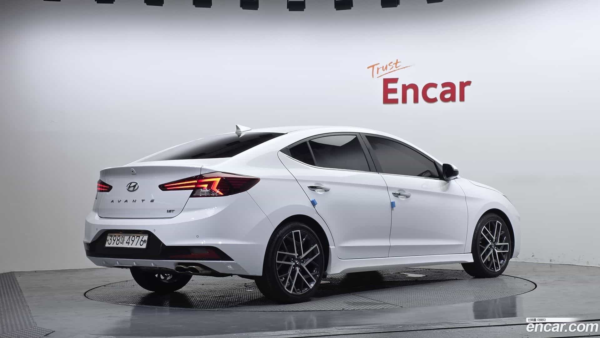 AVANTE Hyundai 2019.11-OUTER-002