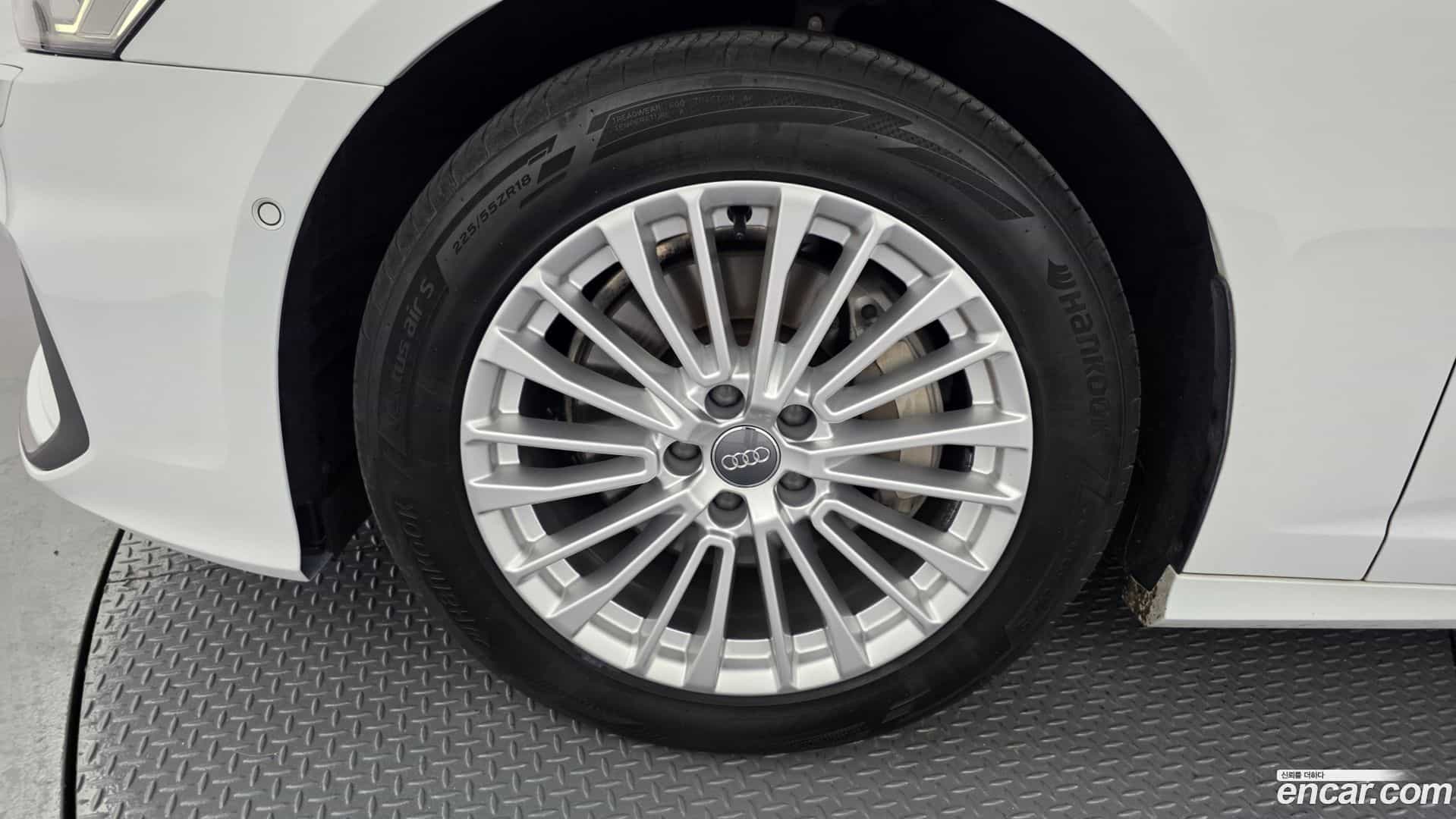 A6 Audi 2021.0-OUTER-005
