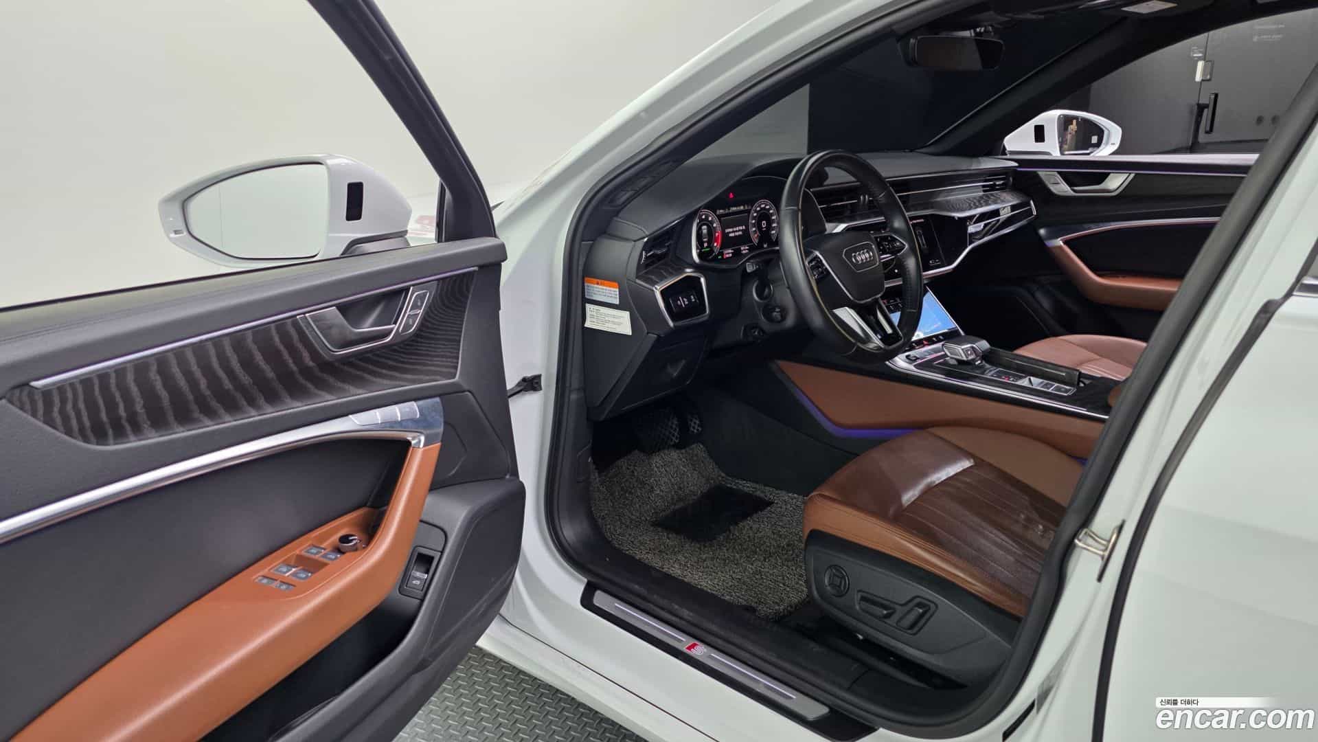 A6 Audi 2021.0-INNER-010
