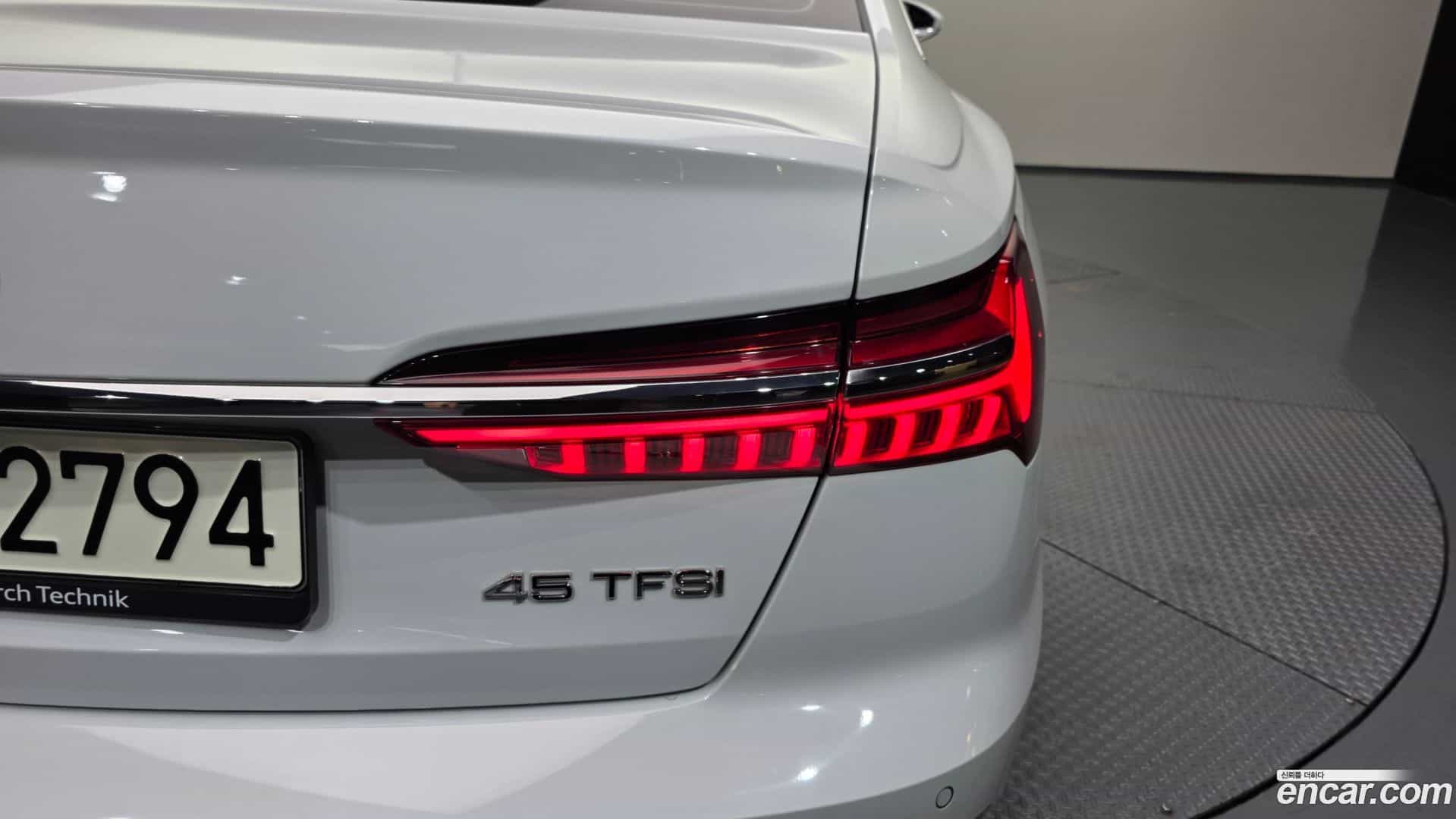 A6 Audi 2021.0-OUTER-033