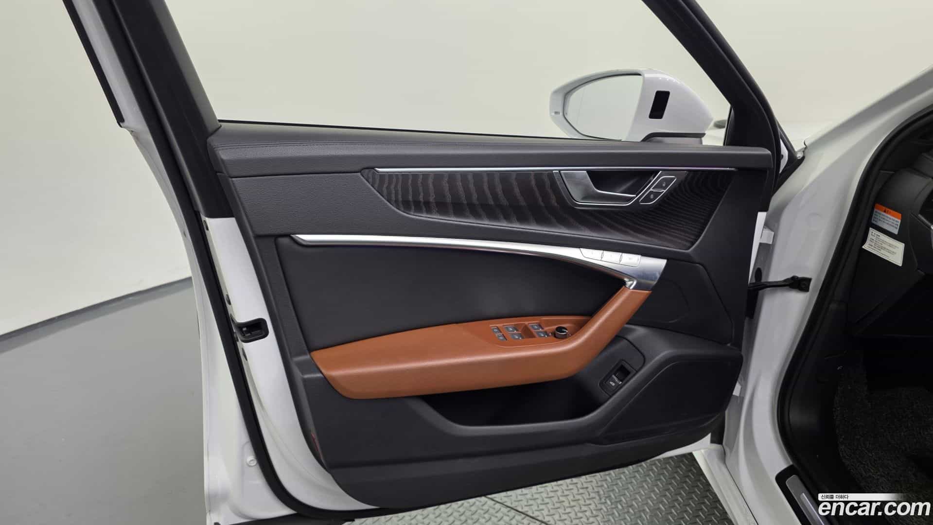 A6 Audi 2021.0-INNER-034