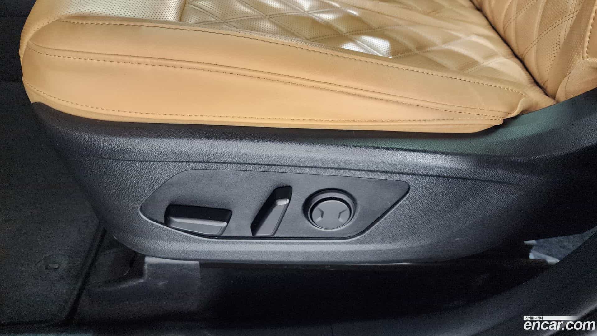 Sorento Kia 2022.6-OPTION-044