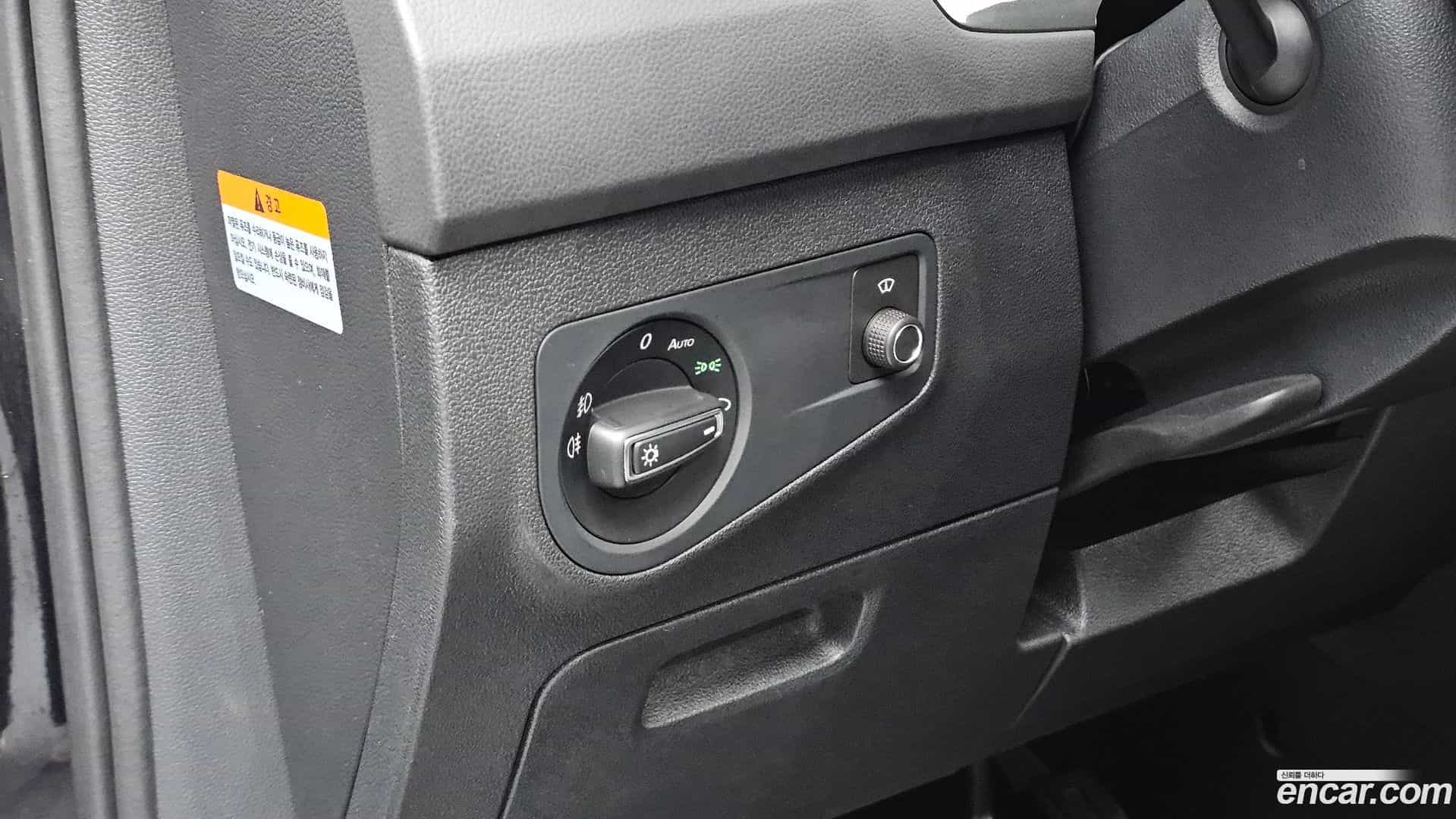 Tiguan Volkswagen 2018.6-OPTION-018