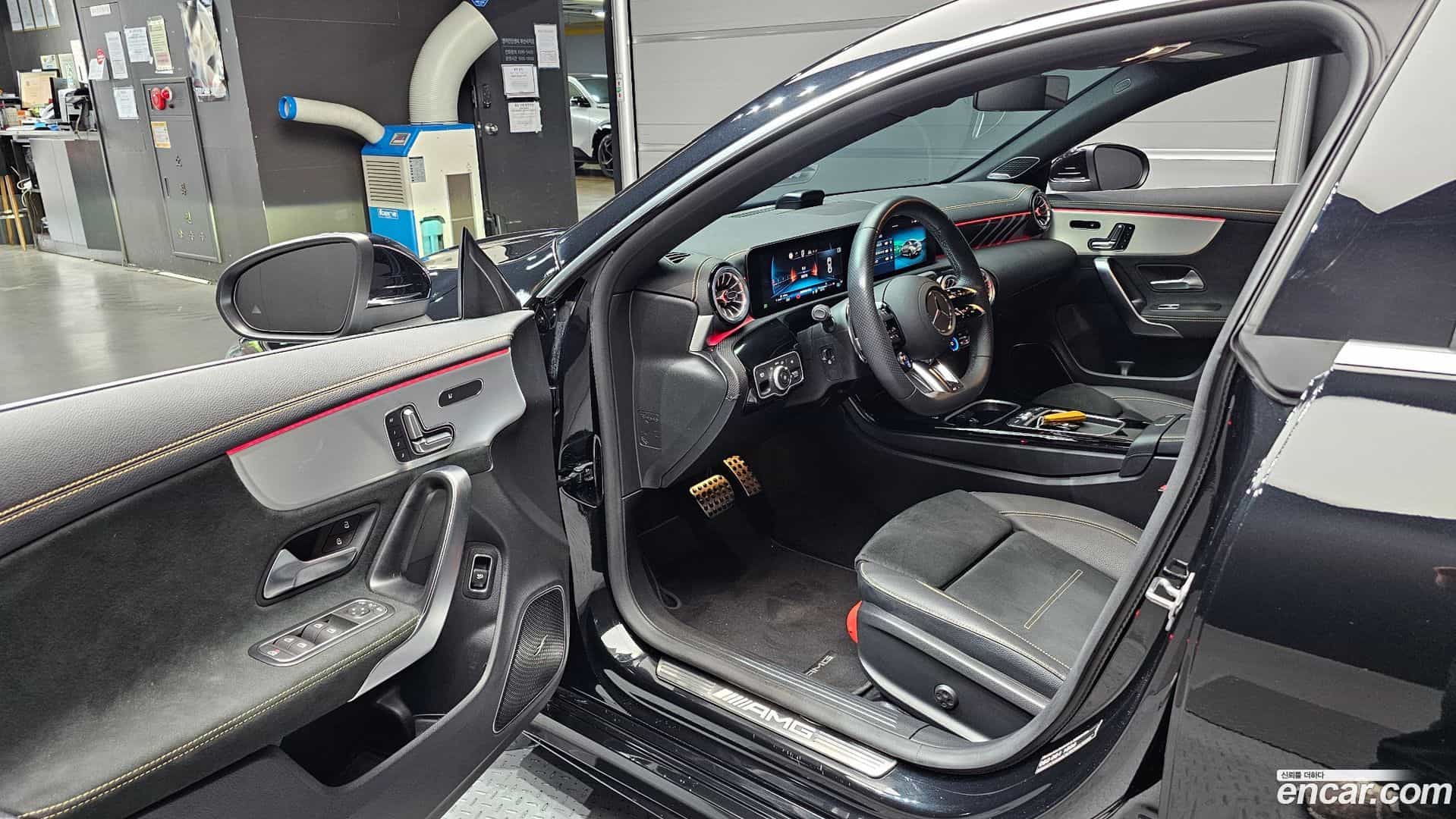 CLA-Class Mercedes-Benz 2024.7-INNER-010