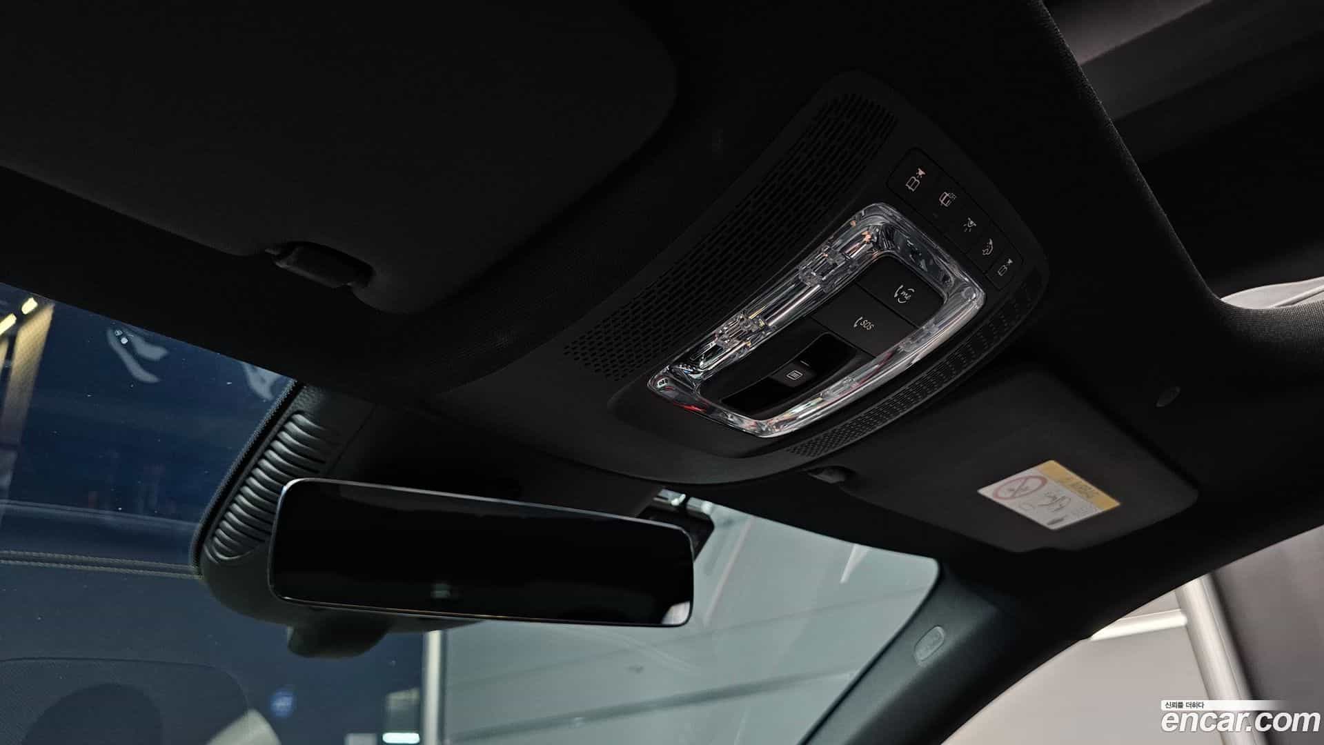 CLA-Class Mercedes-Benz 2024.7-OPTION-021