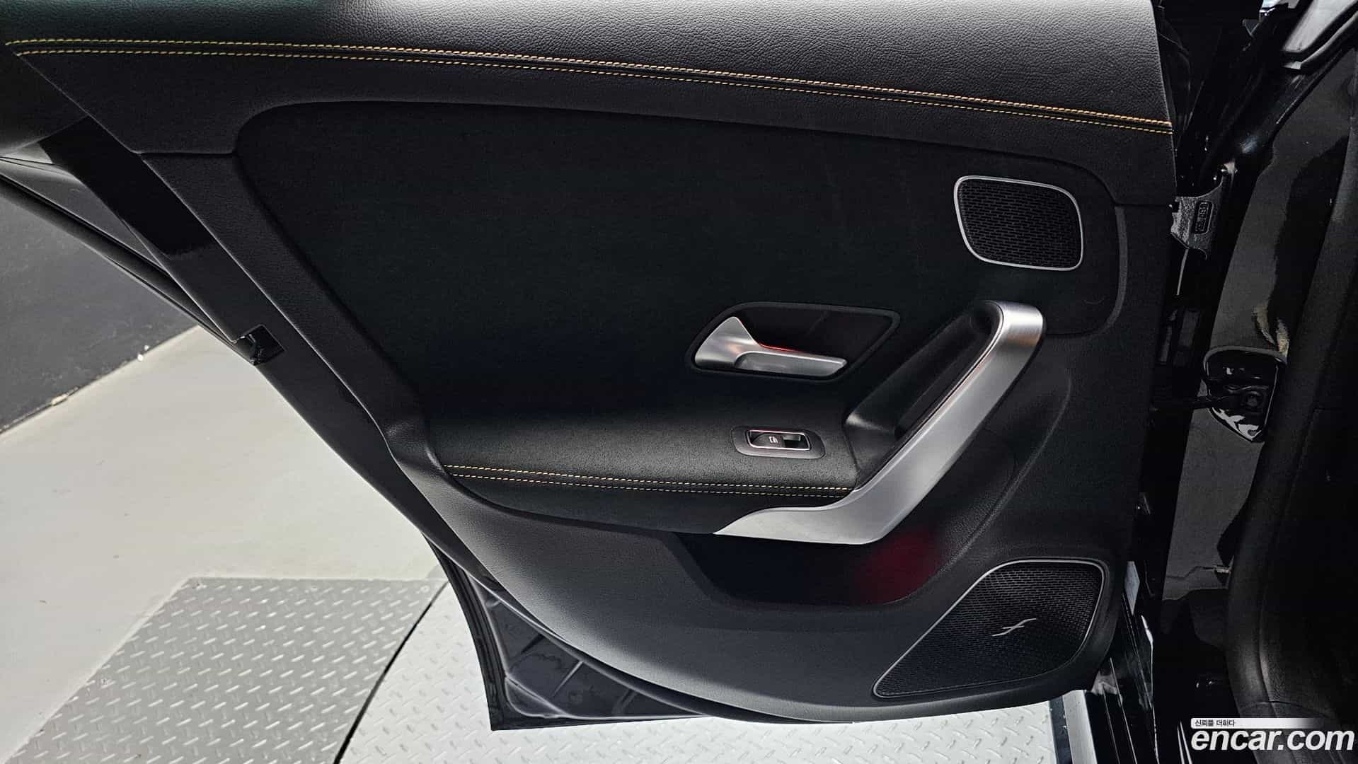 CLA-Class Mercedes-Benz 2024.7-INNER-035