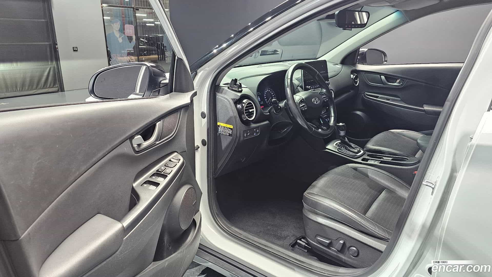 Kona Hyundai 2020.3-INNER-010