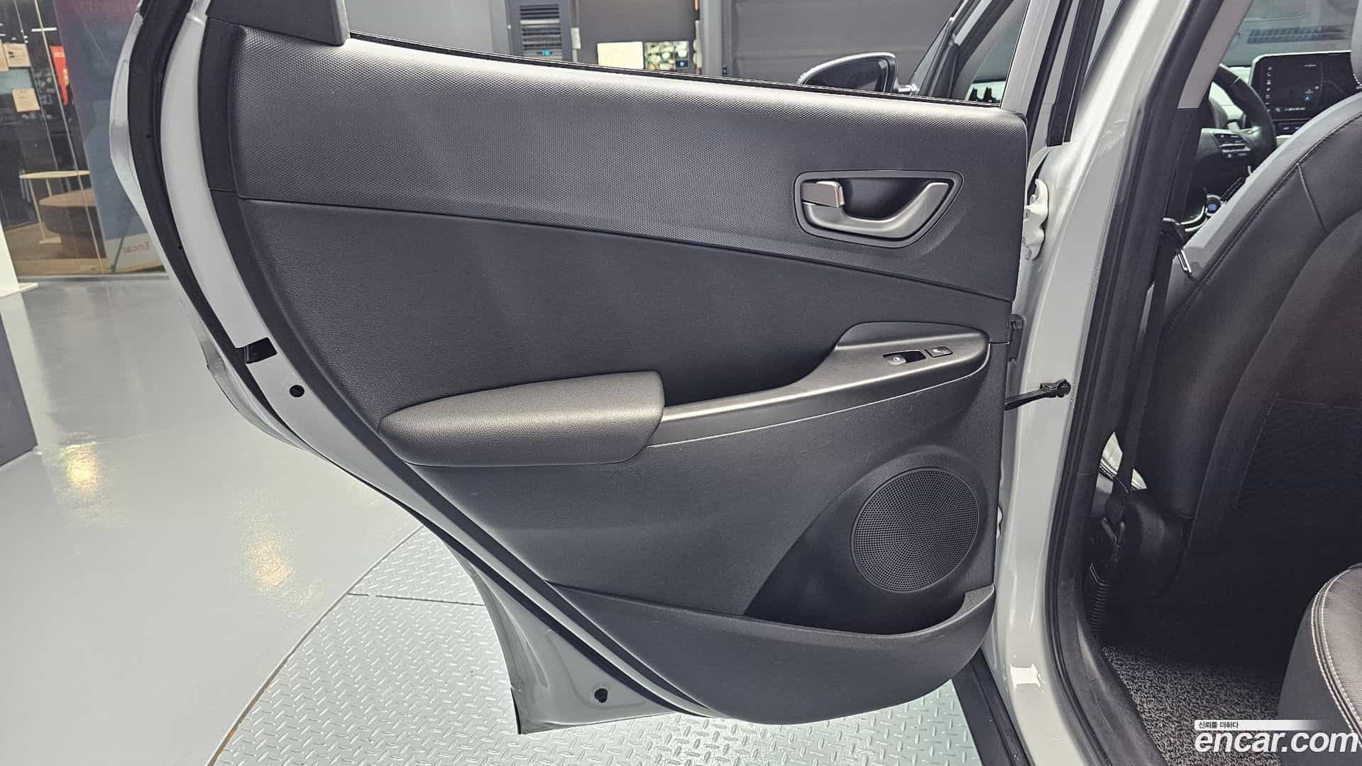 Kona Hyundai 2020.3-INNER-035