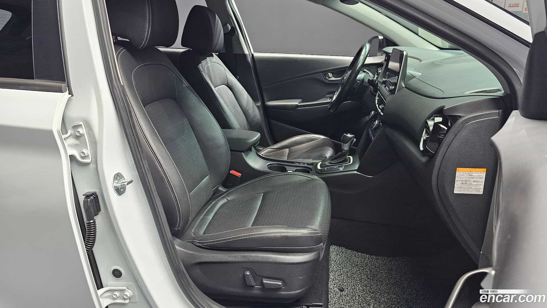 Kona Hyundai 2020.3-INNER-036