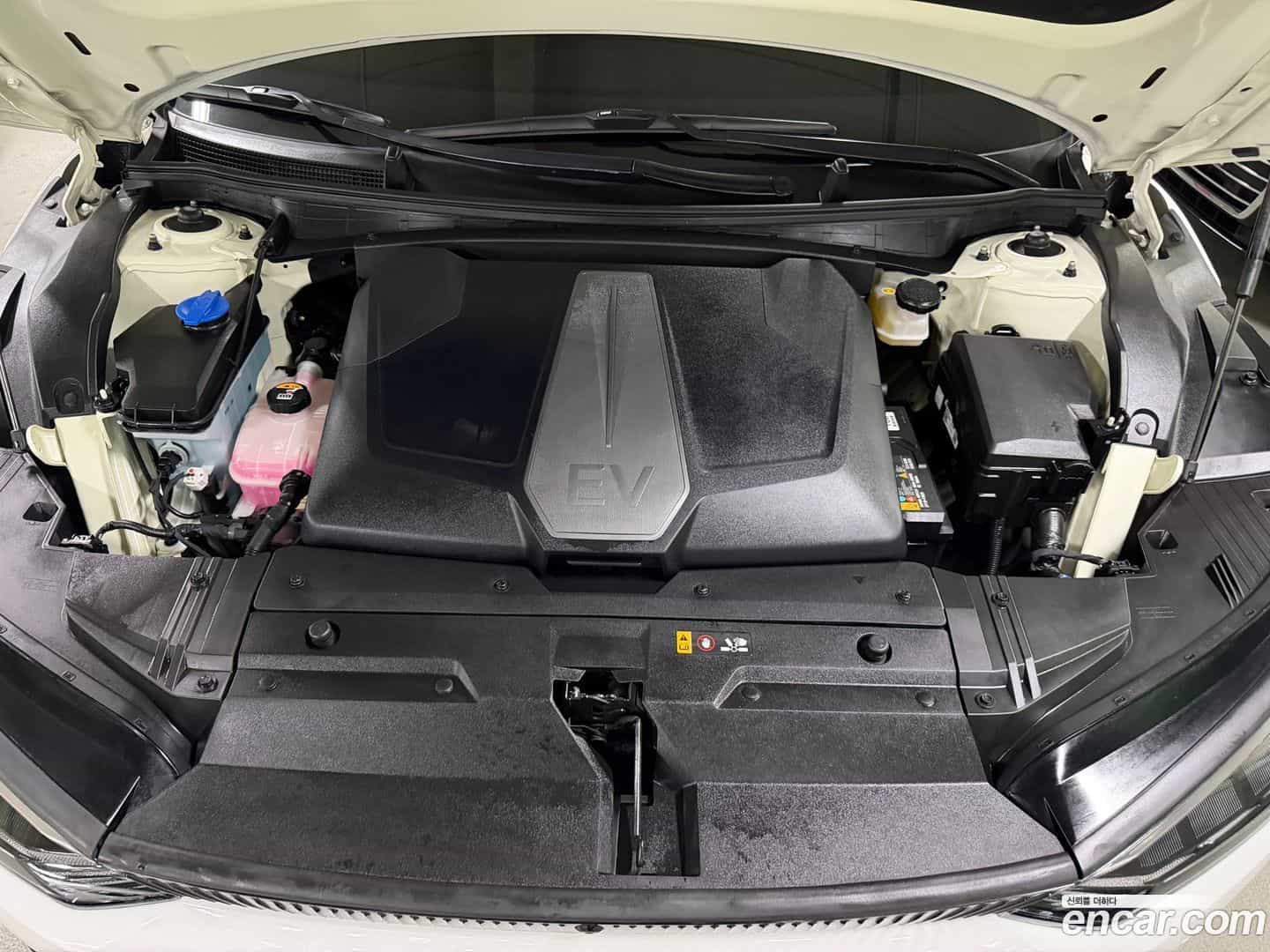 EV6 Kia 2021.8-INNER-007
