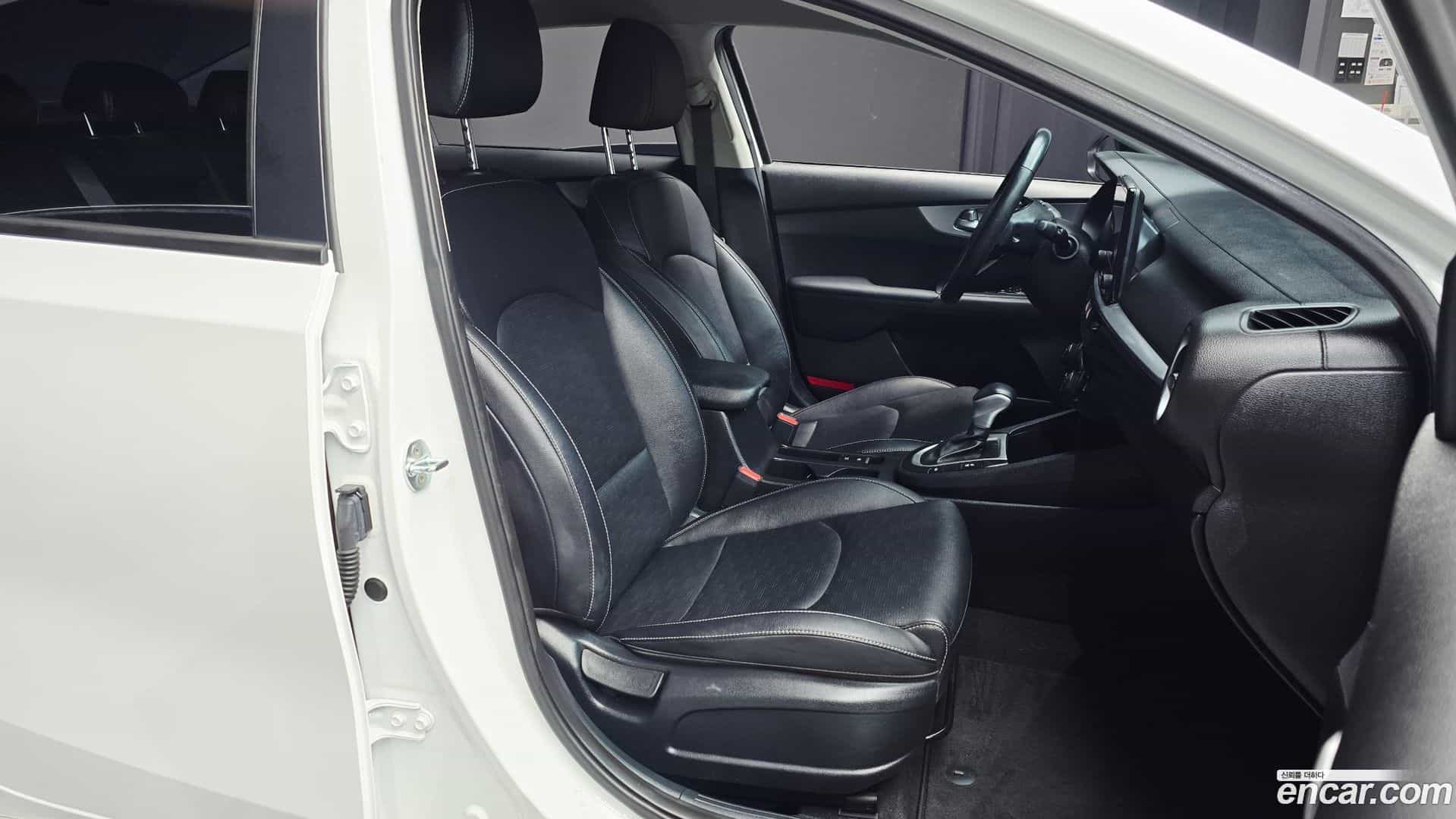 K3 Kia 2022.7-OPTION-016