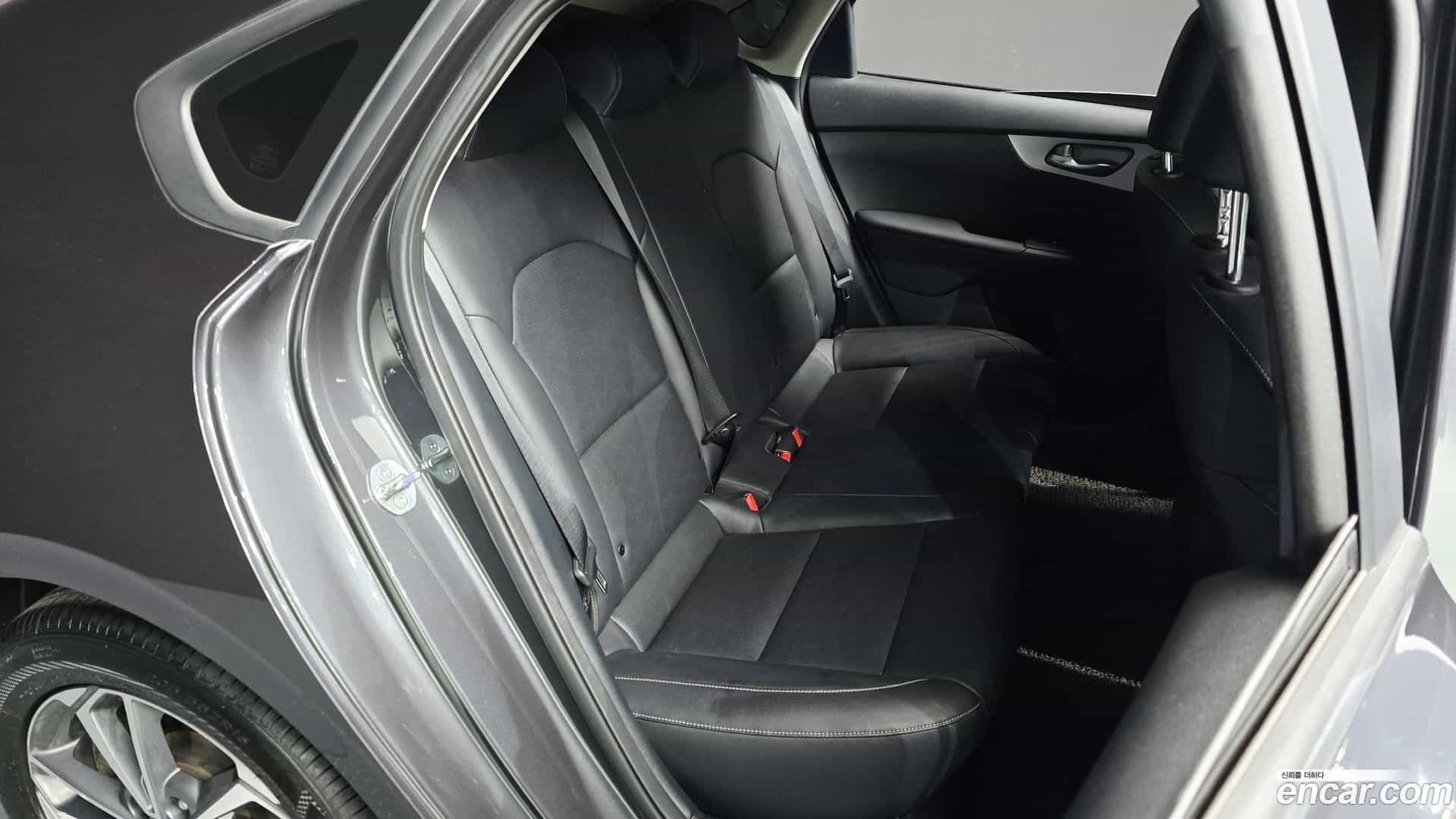 K3 Kia 2022.1-INNER-036