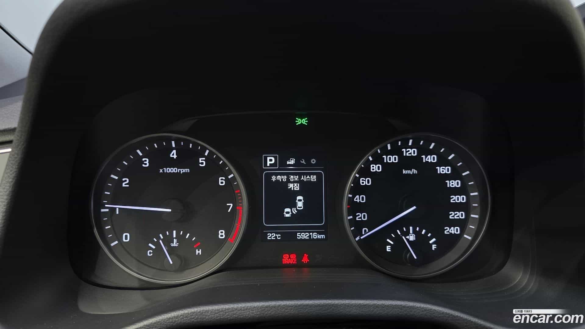 AVANTE Hyundai 2018.0-INNER-008