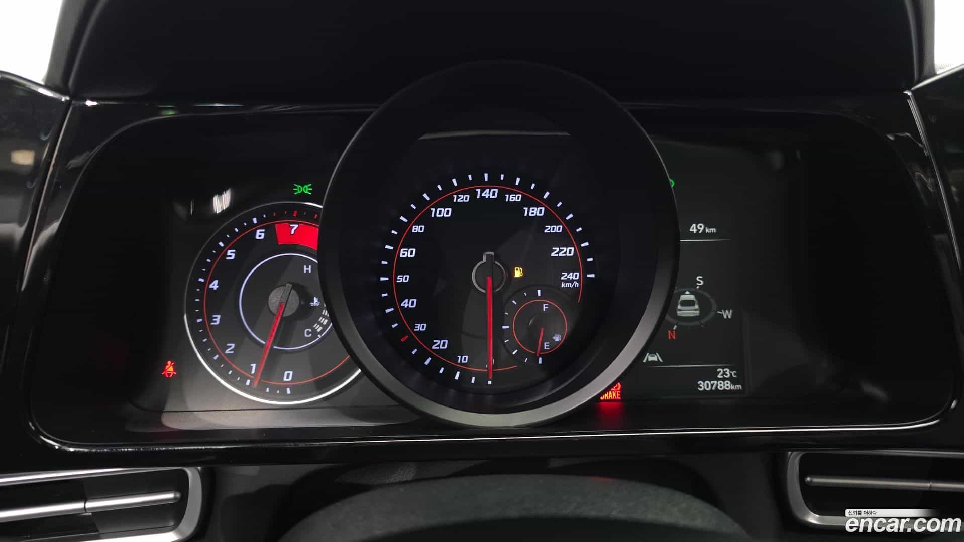 AVANTE Hyundai 2021.6-INNER-008