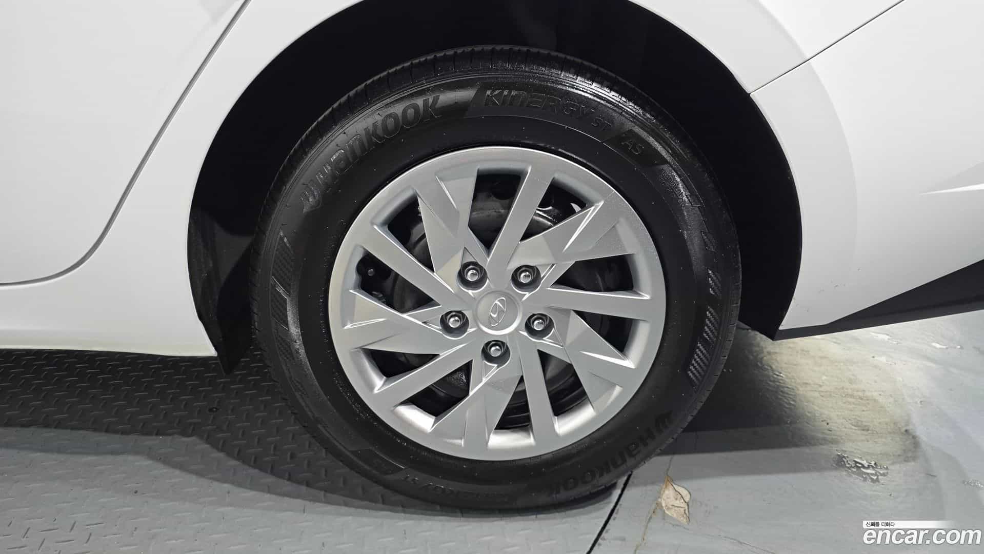 AVANTE Hyundai 2021.6-OUTER-031