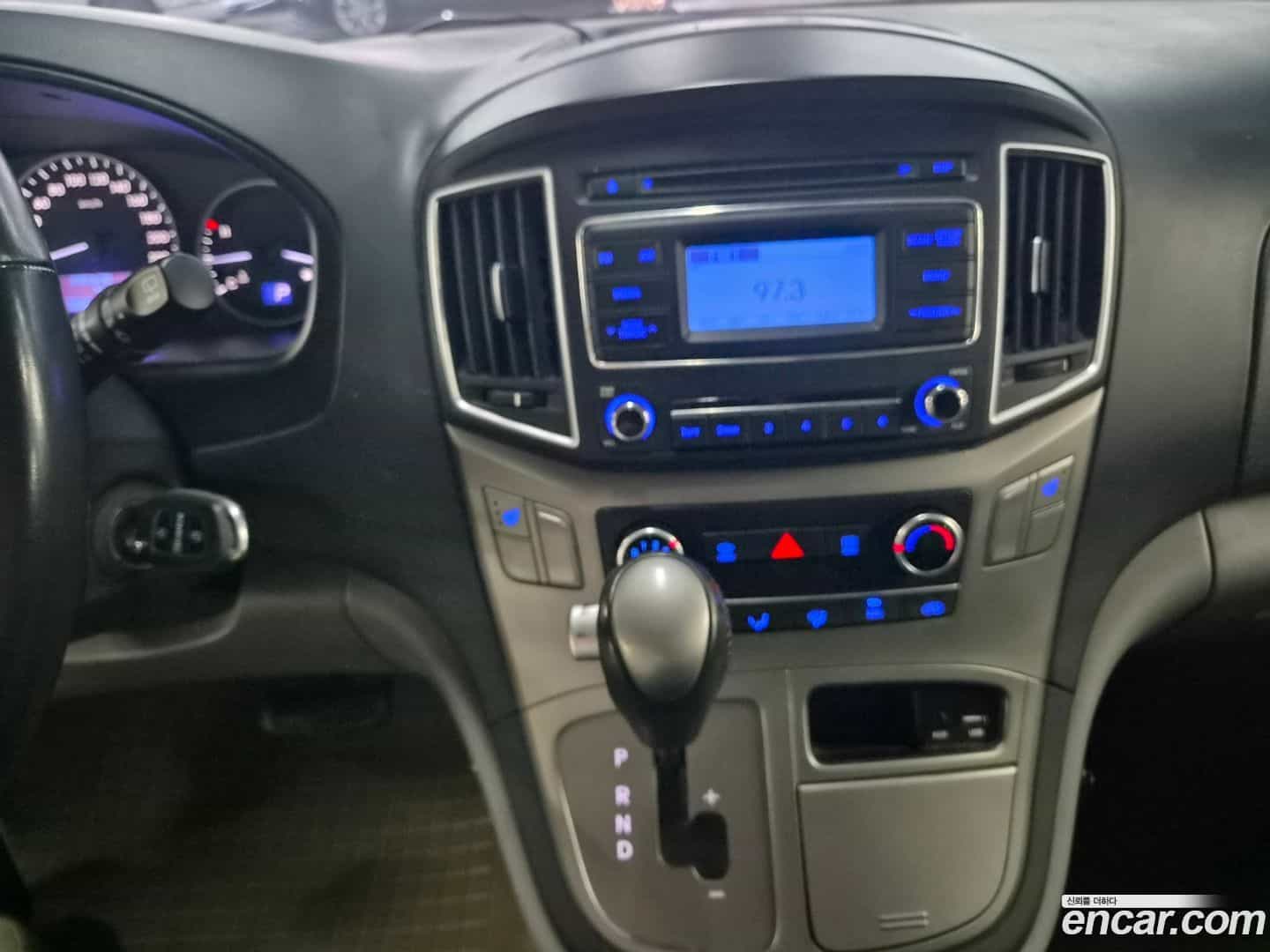 Starex Hyundai 2019.5-INNER-010