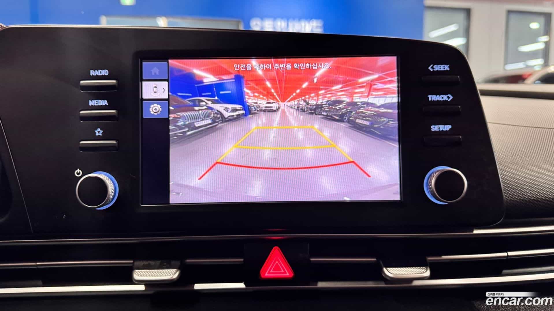 AVANTE Hyundai 2022.6-OPTION-016