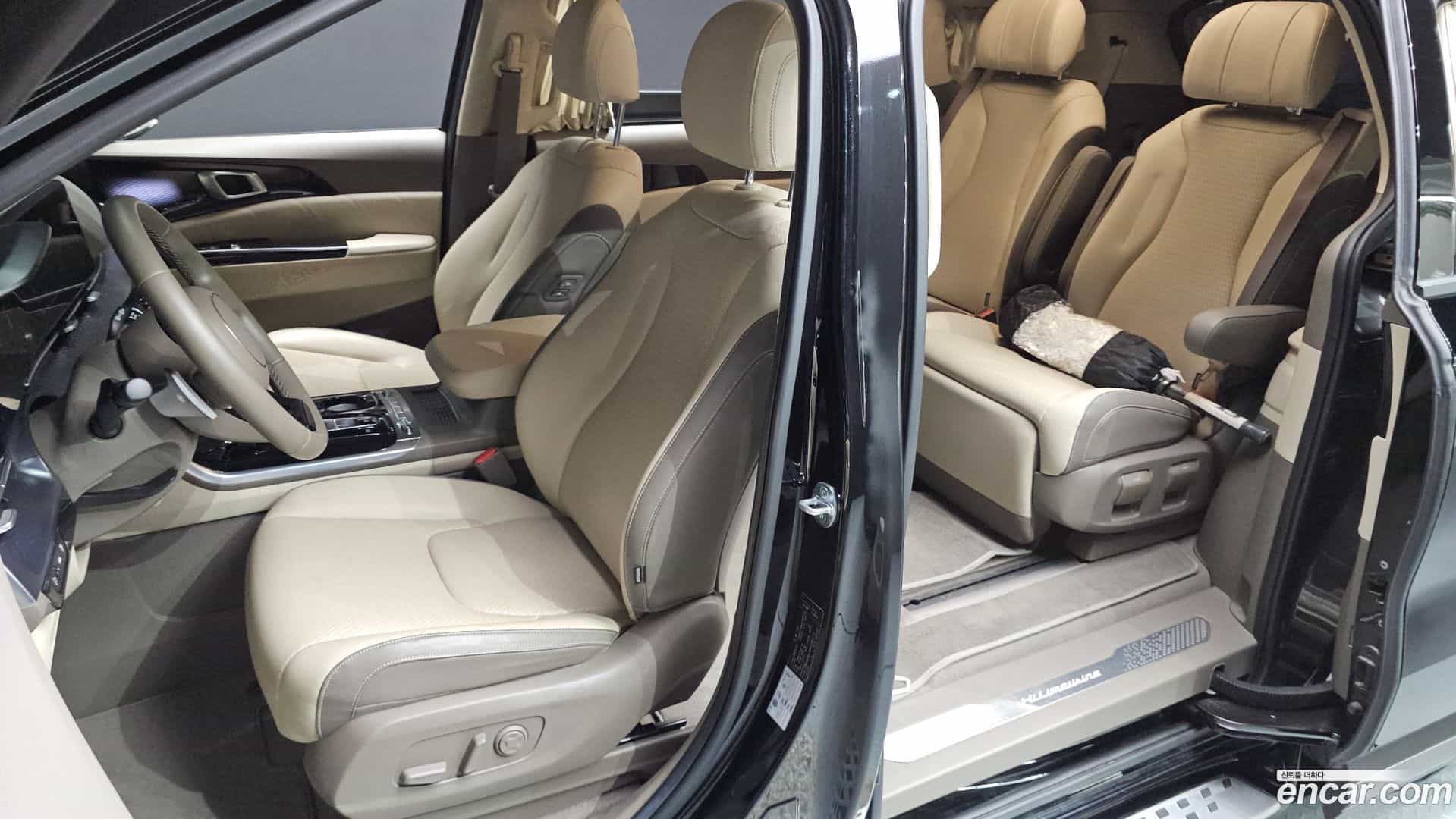Canival Kia 2023.1-OPTION-043