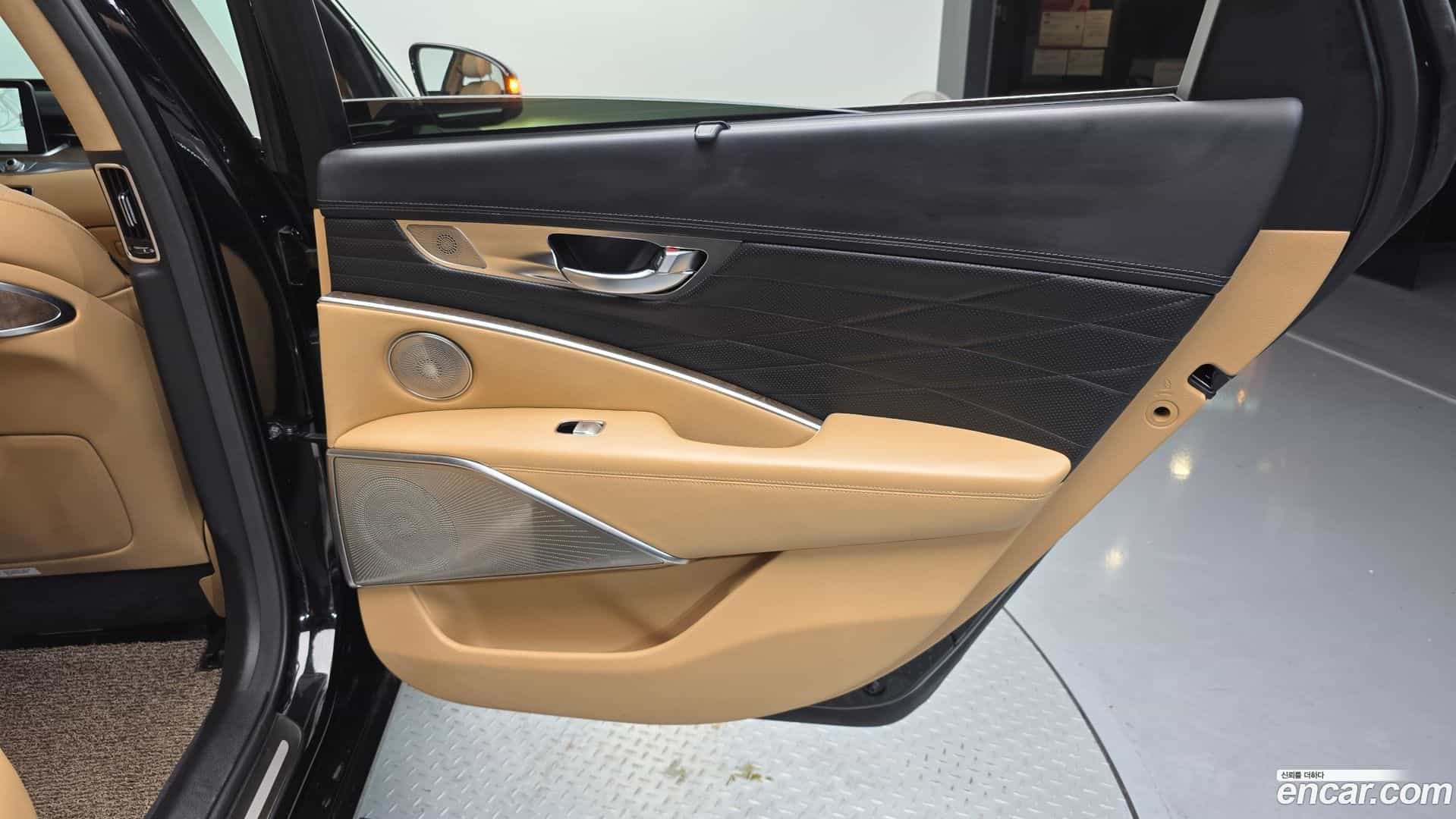 K9 Kia 2021.0-INNER-035