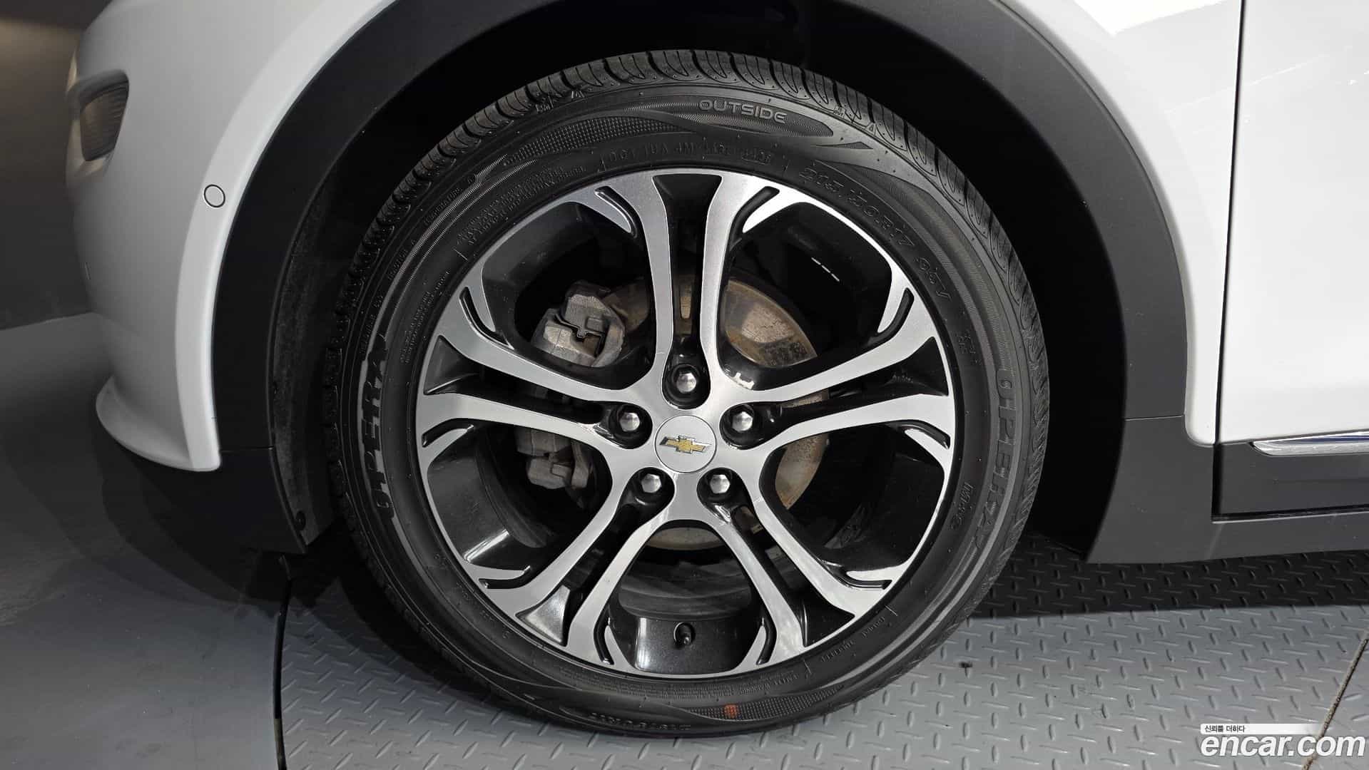 Bolt EV Chevrolet 2020.8-OUTER-005