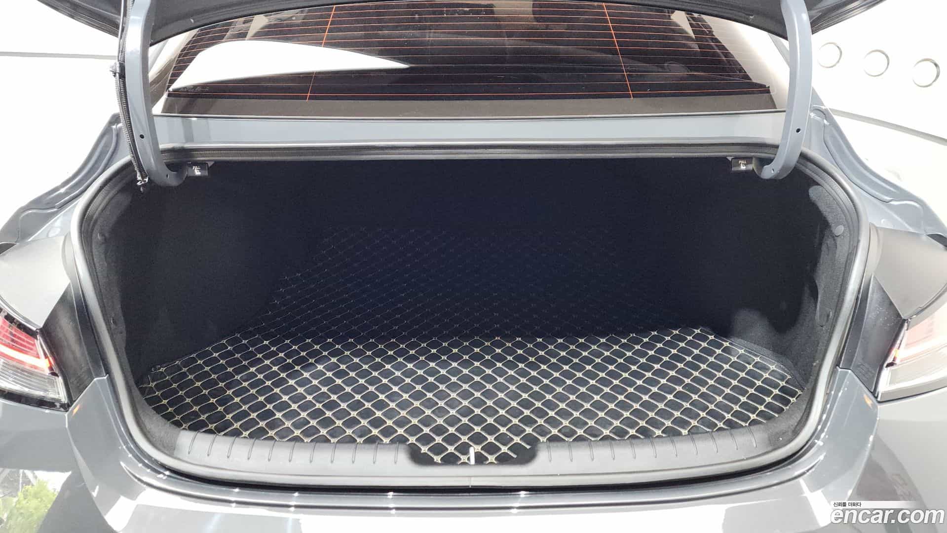 AVANTE Hyundai 2024.7-OPTION-022