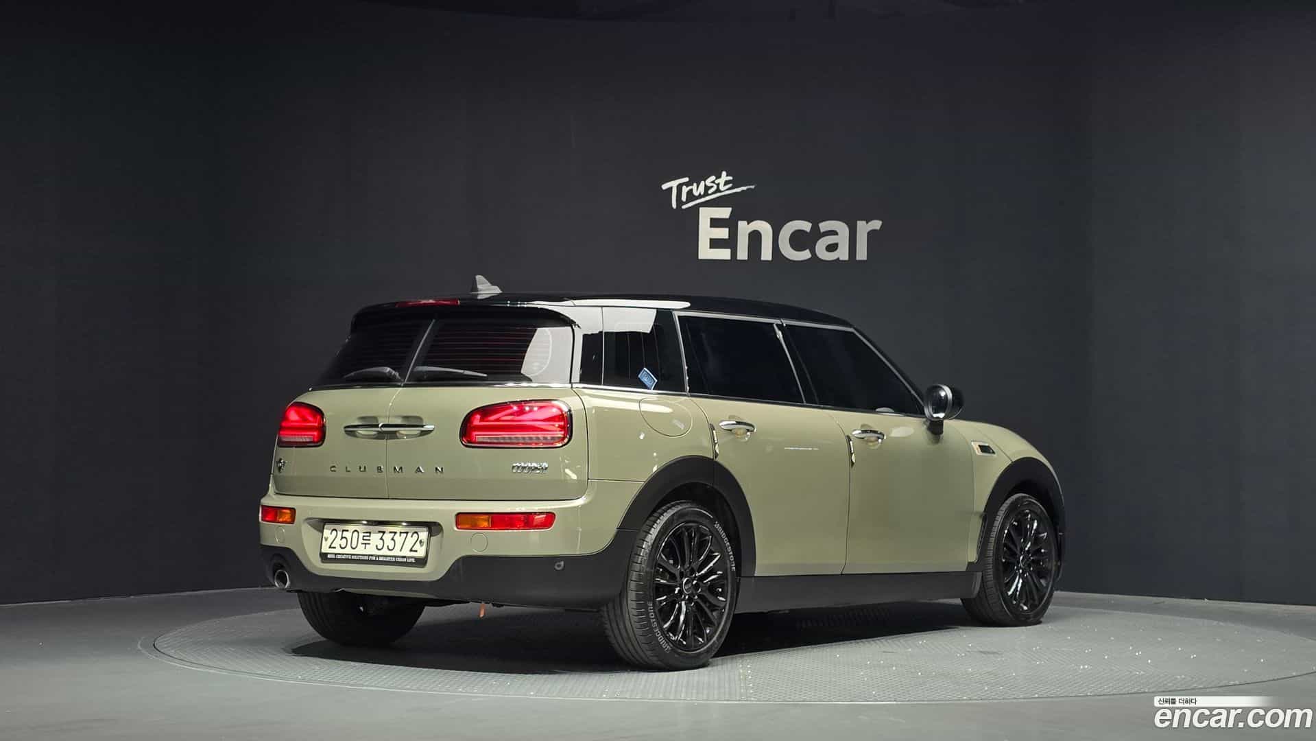 Clubman Mini 2019.9-OUTER-002