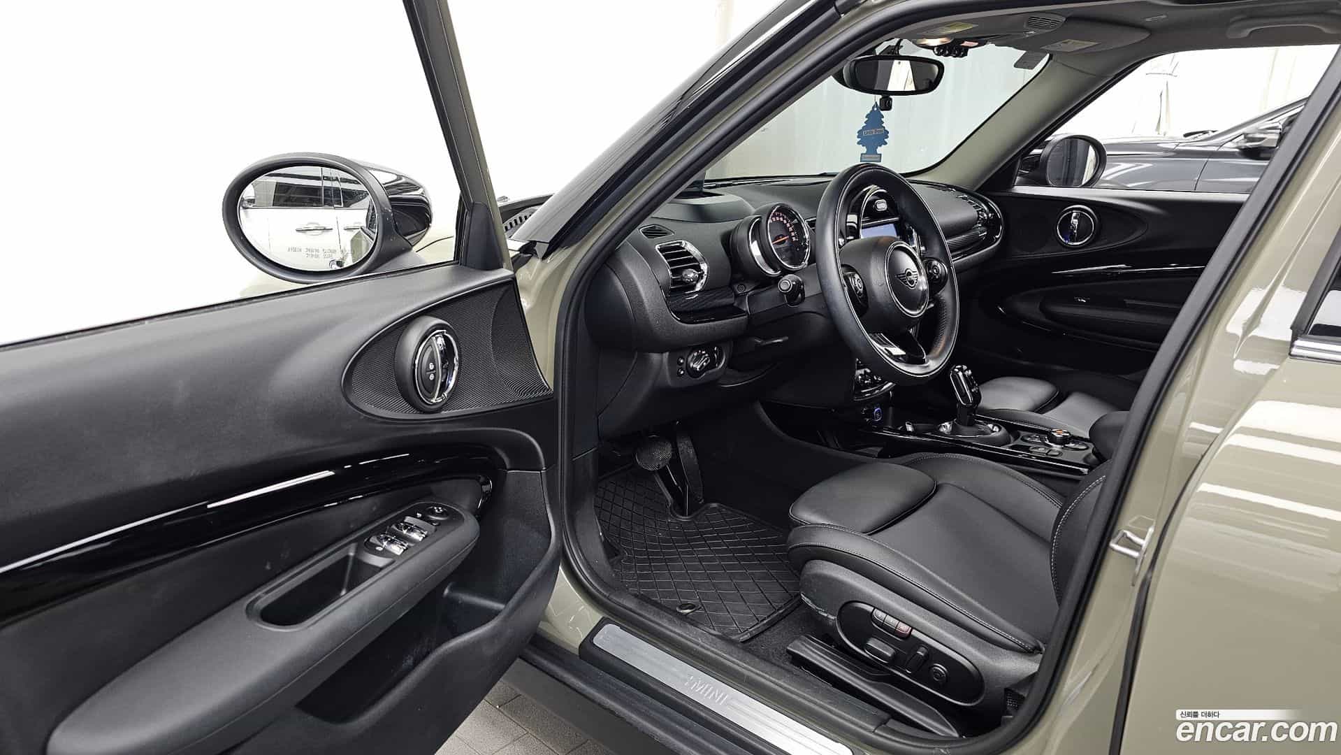 Clubman Mini 2019.9-INNER-010