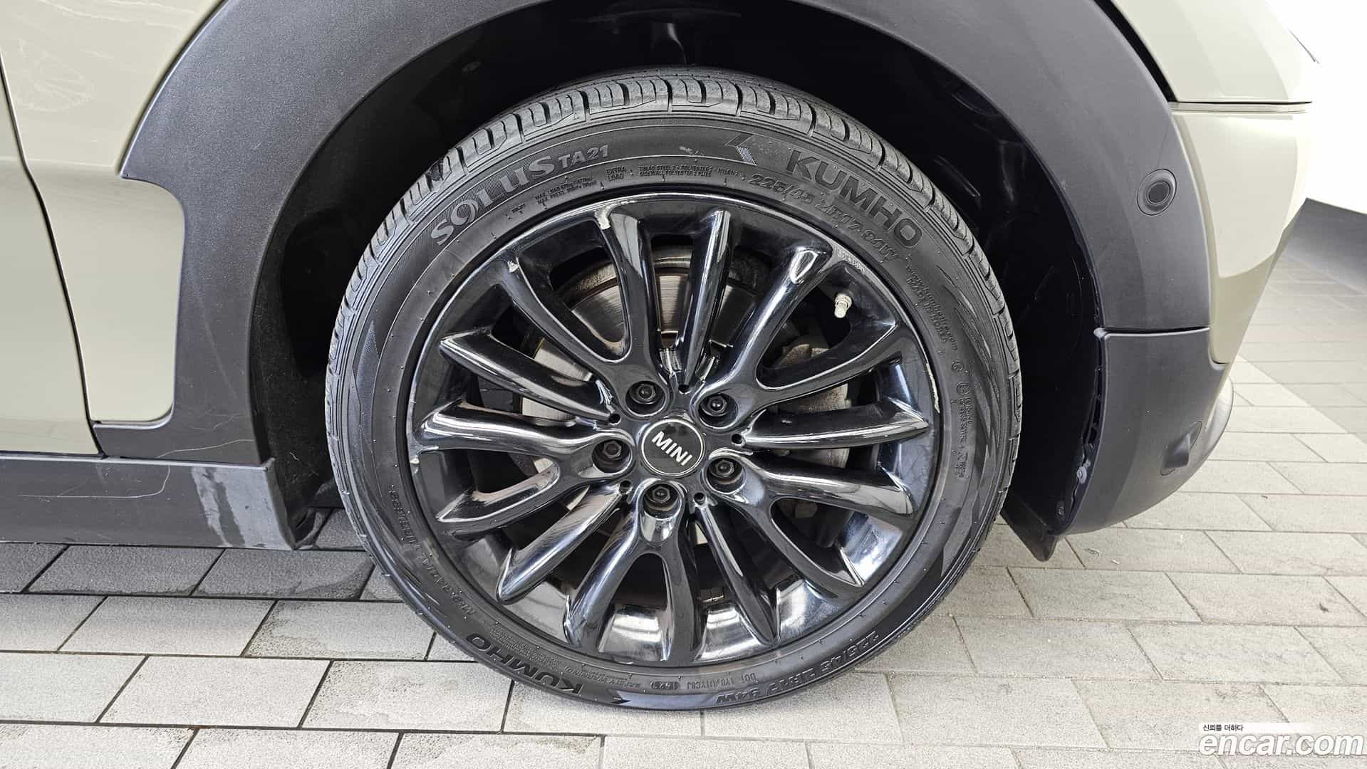 Clubman Mini 2019.9-OUTER-031