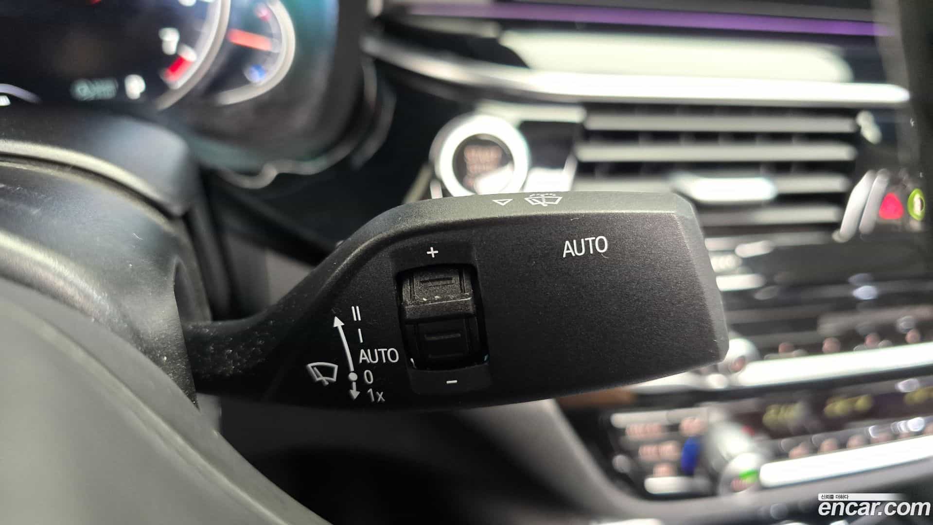 5-Series BMW 2018.6-OPTION-042