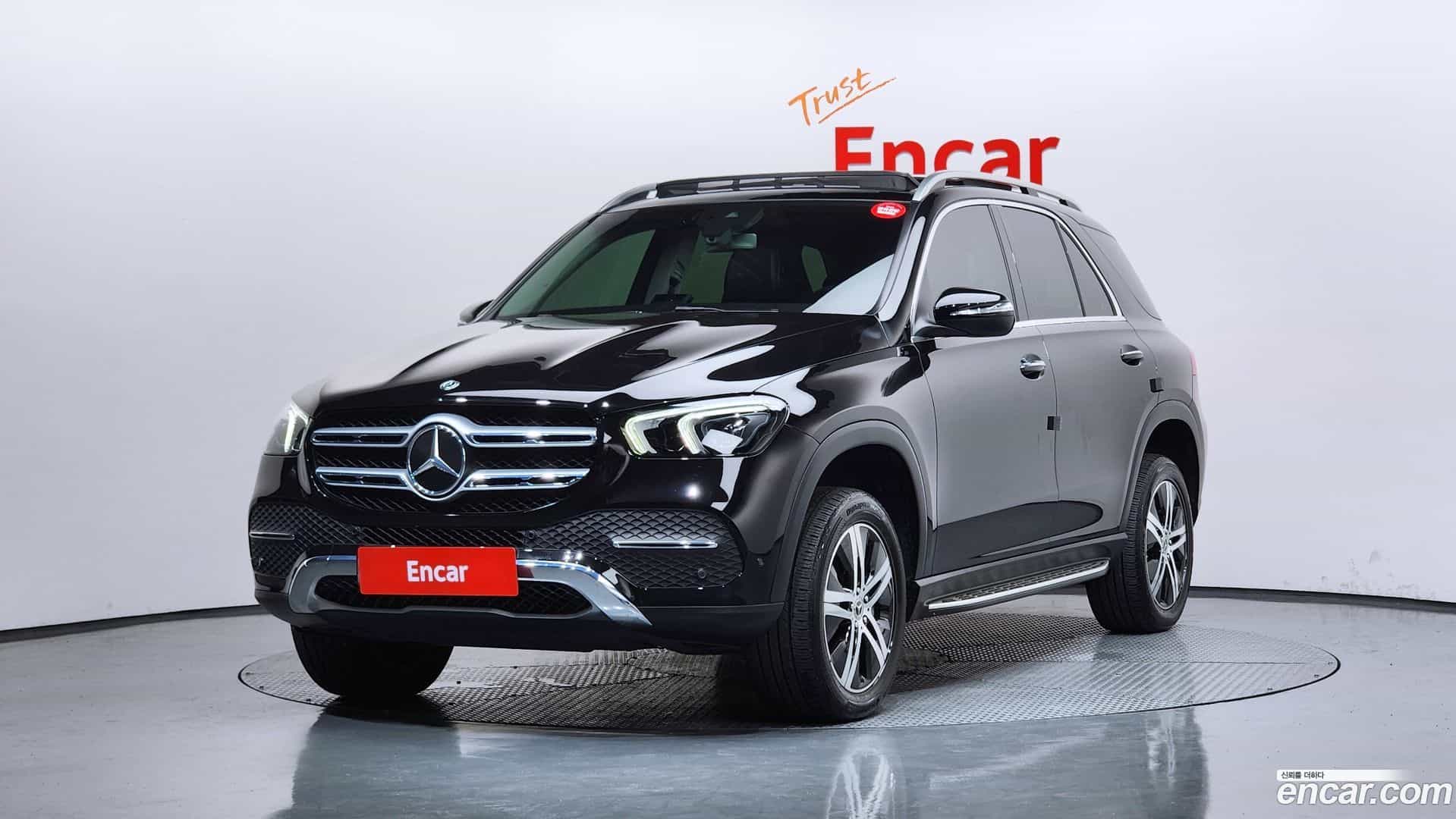 GLE-Class Mercedes-Benz 2020.9-OUTER-001