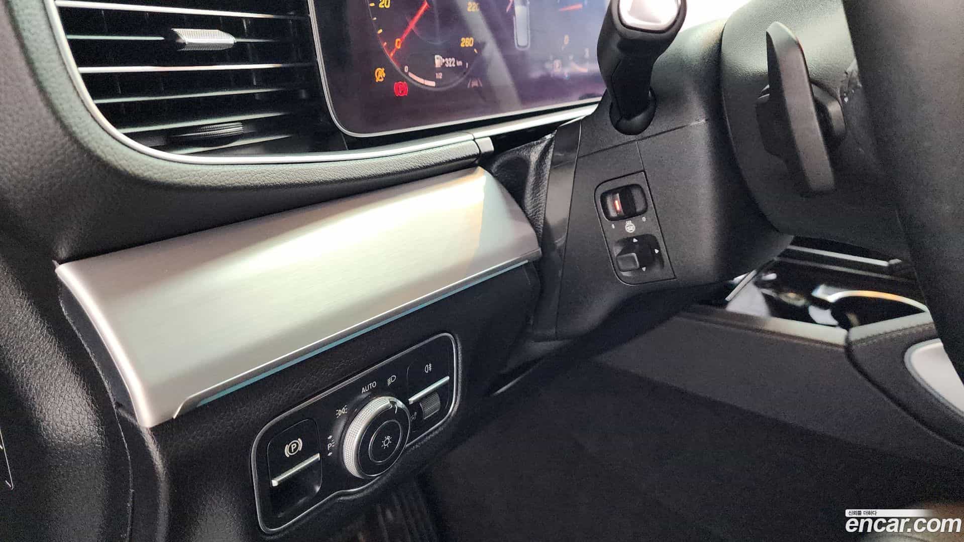 GLE-Class Mercedes-Benz 2020.9-OPTION-049