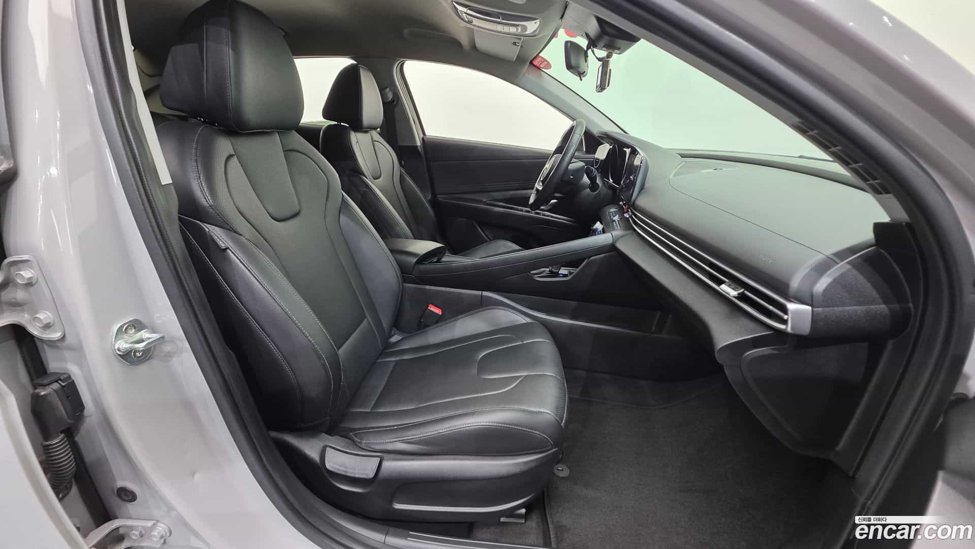 AVANTE Hyundai 2020.8-INNER-010