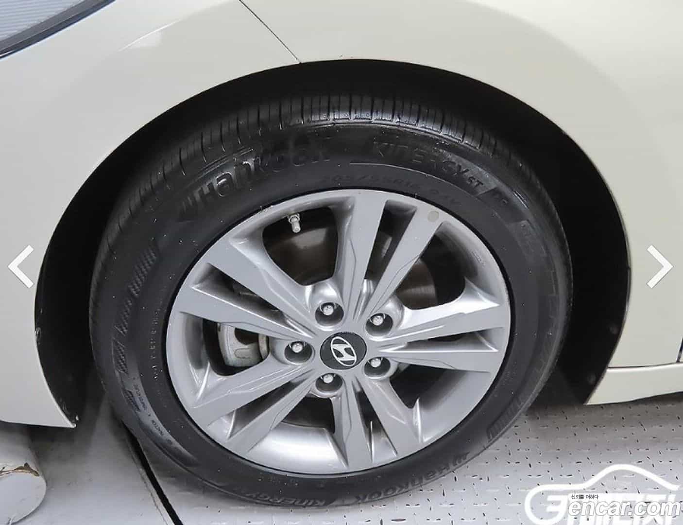 AVANTE Hyundai 2016.10-OUTER-005