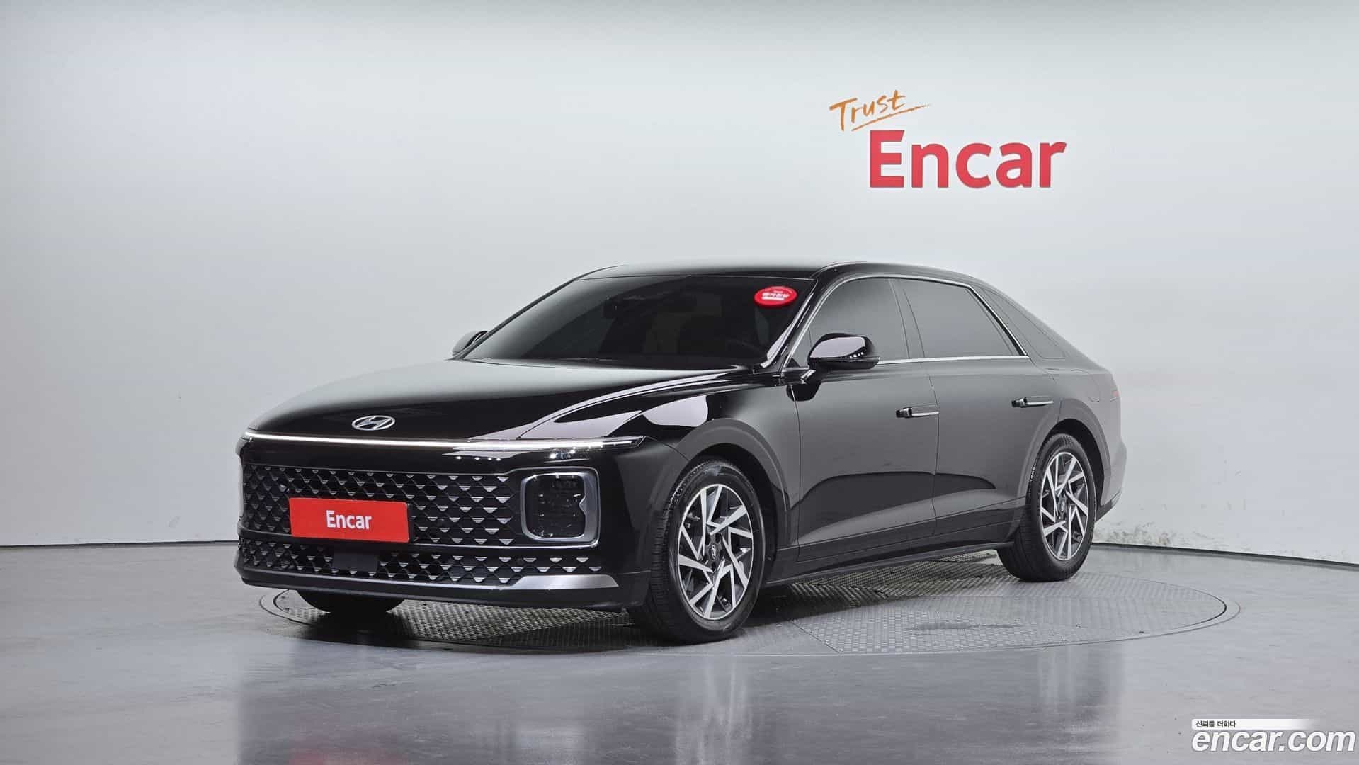 Grandeur Hyundai 2023.4-OUTER-001