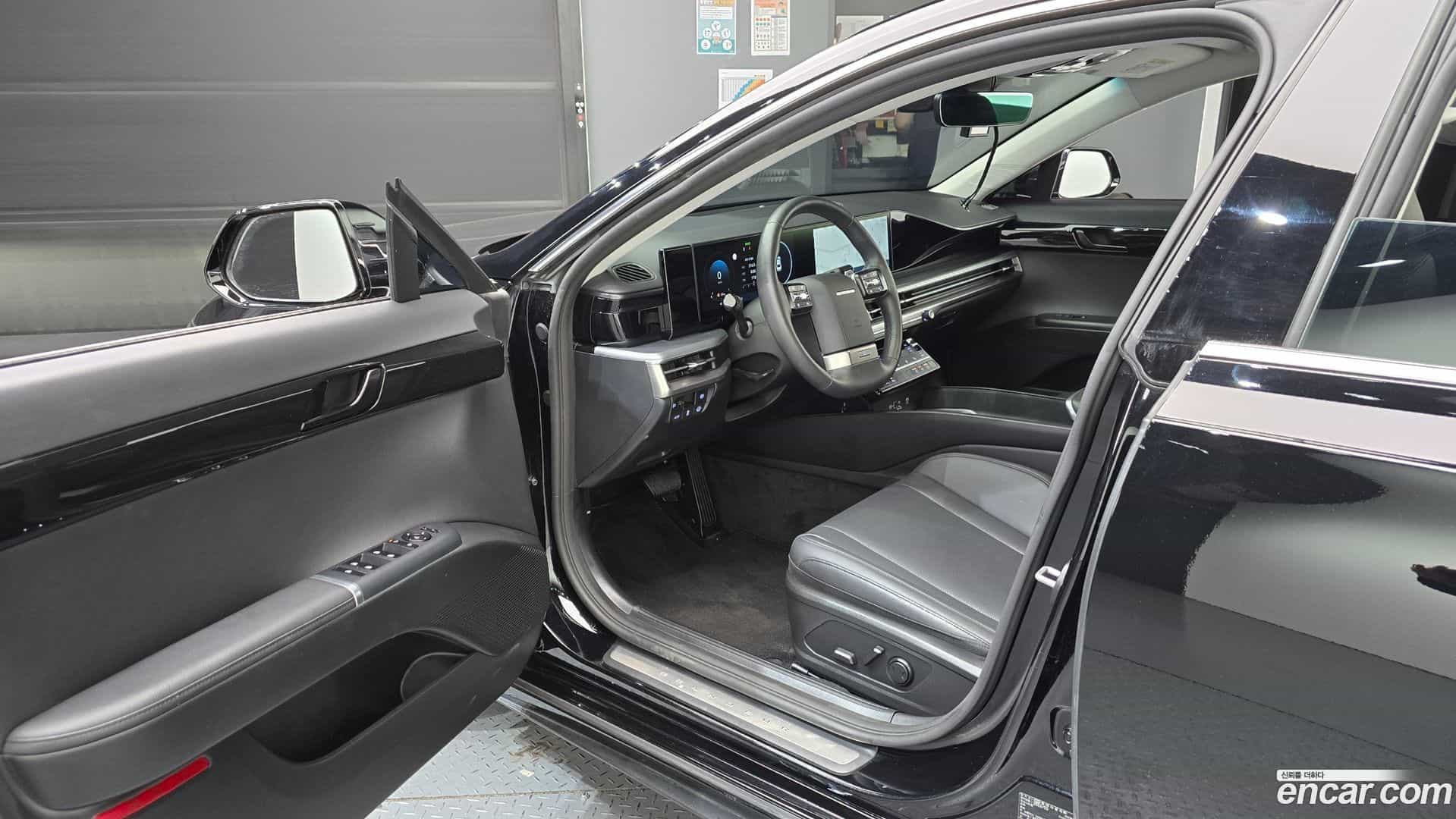 Grandeur Hyundai 2023.4-INNER-010