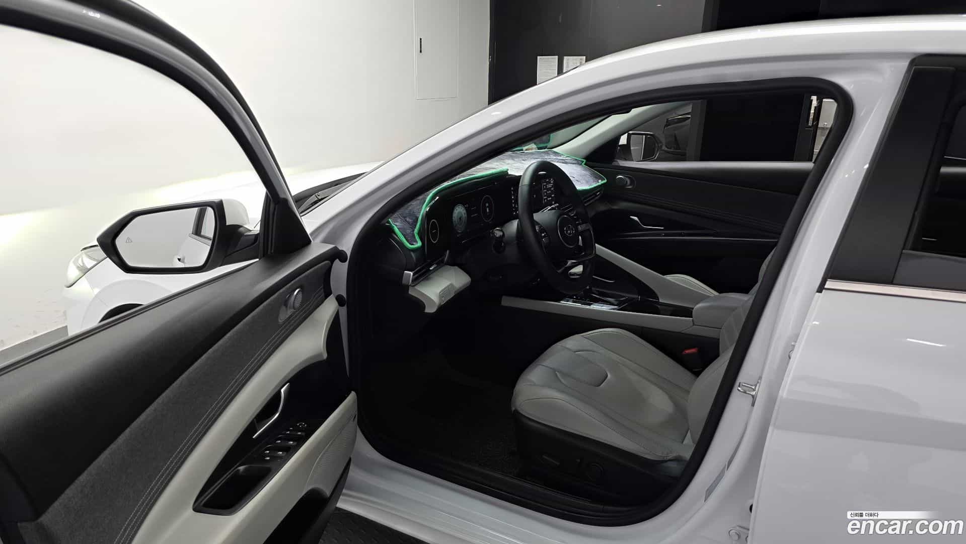 AVANTE Hyundai 2021.4-INNER-010