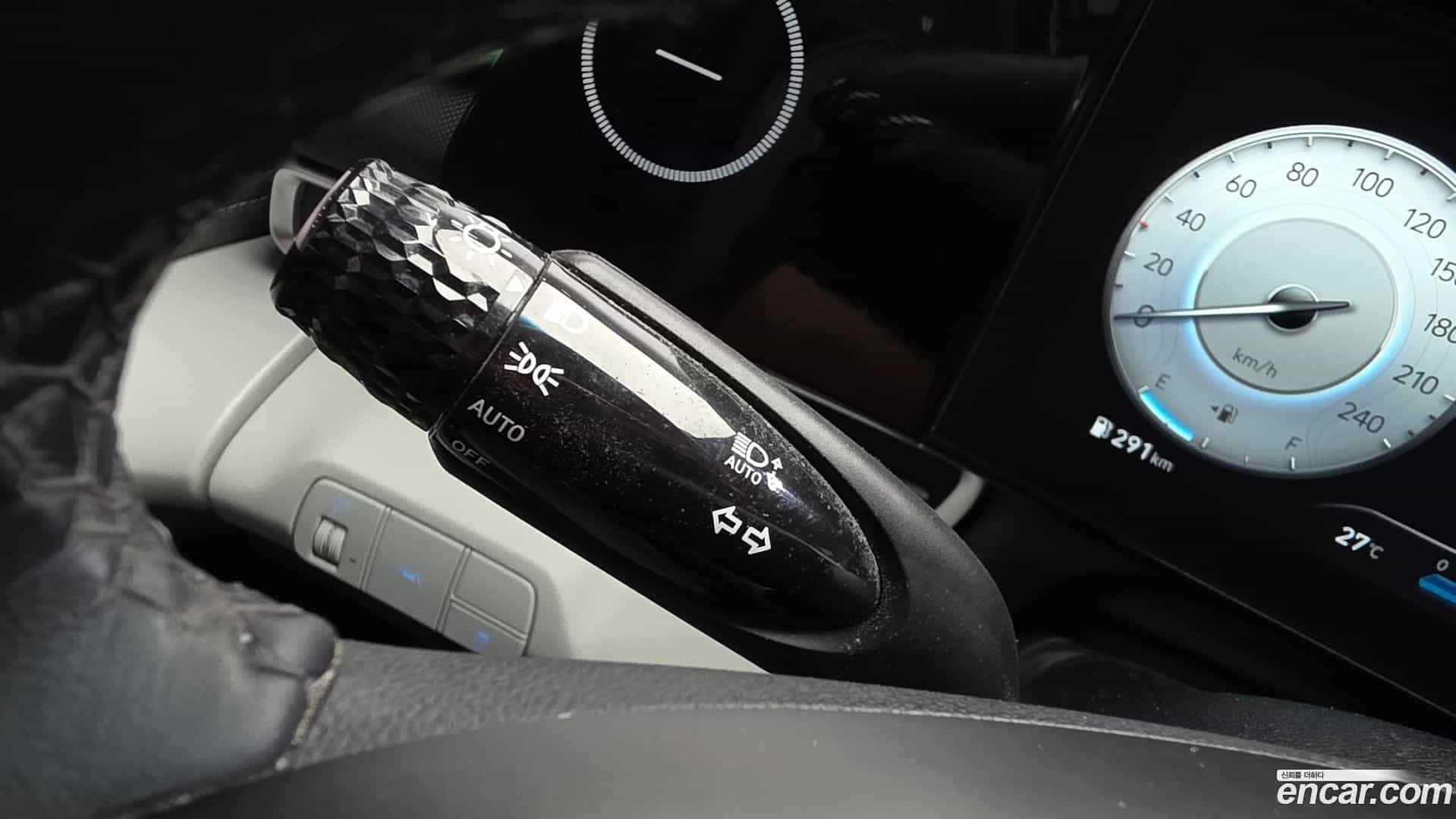 AVANTE Hyundai 2021.4-OPTION-024