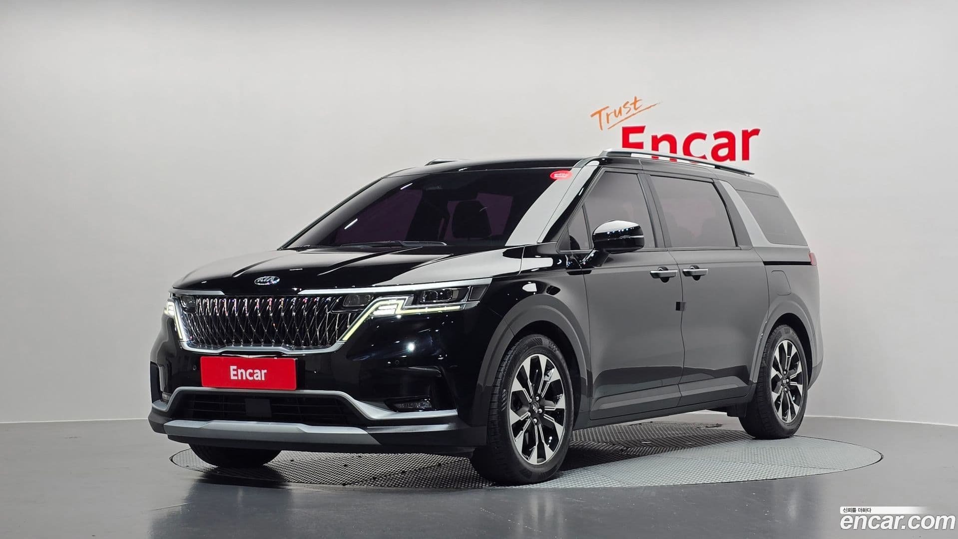 Main__Slider__Photo:Canival Kia 2021.3-0