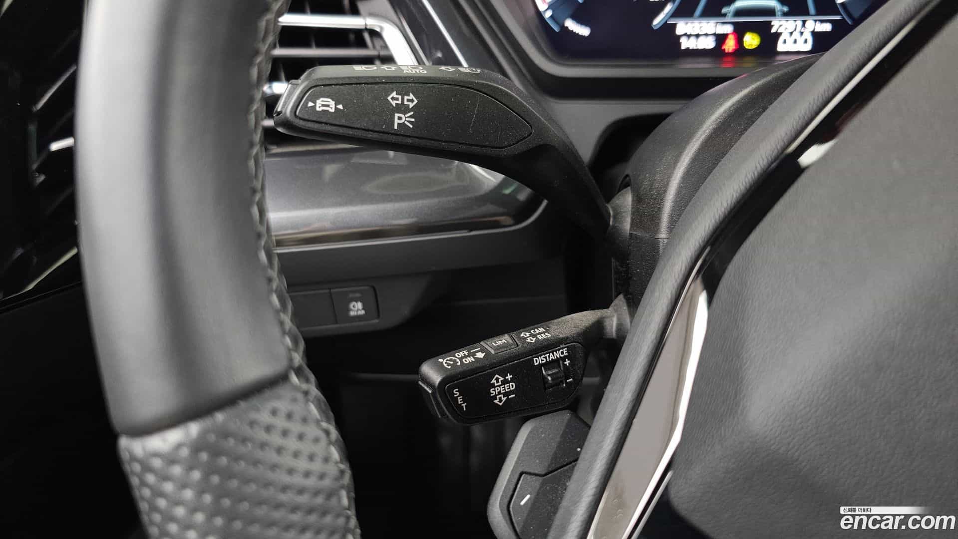 Q4 e-tron Audi 2022.8-OPTION-022