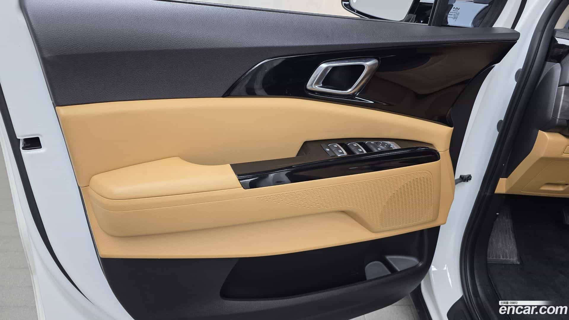 Canival Kia 2022.5-INNER-034
