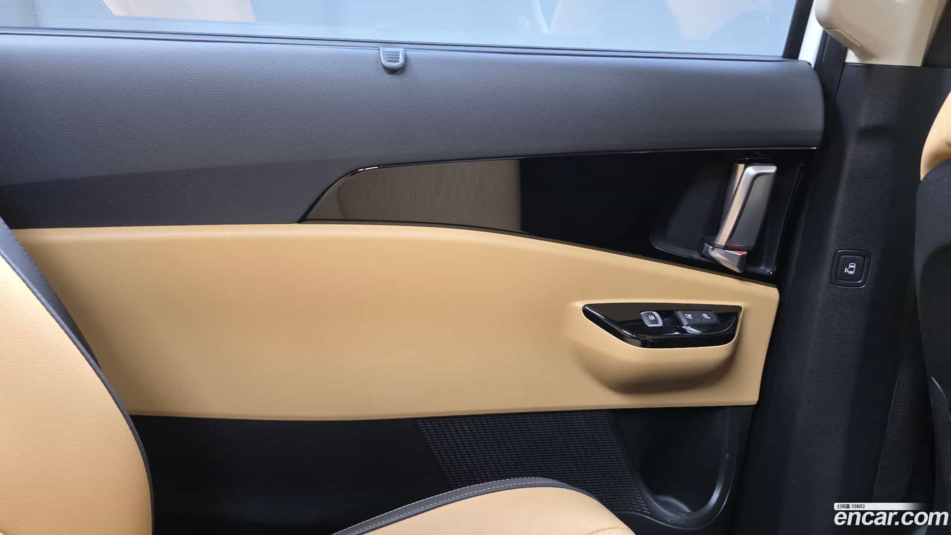Canival Kia 2022.5-INNER-035