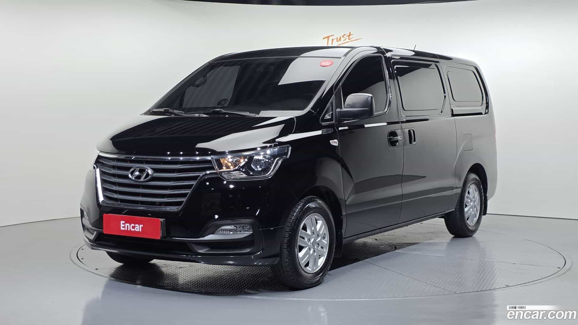 Starex Hyundai 2019.2-OUTER-001