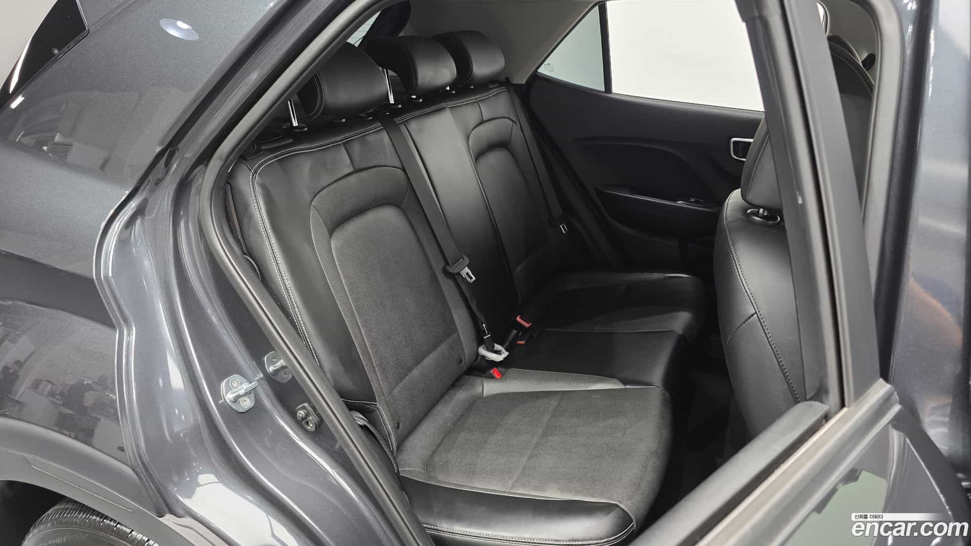 Venue Hyundai 2019.7-OPTION-015