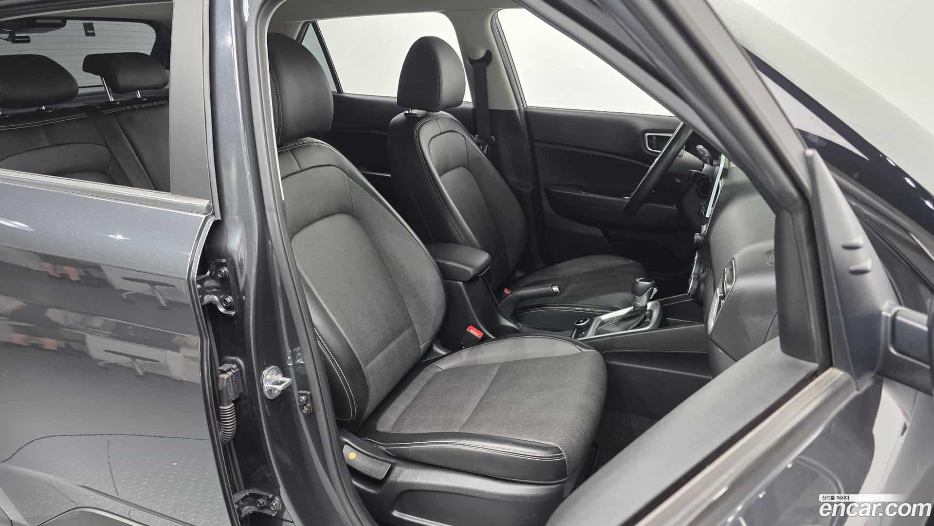 Venue Hyundai 2019.7-OPTION-016
