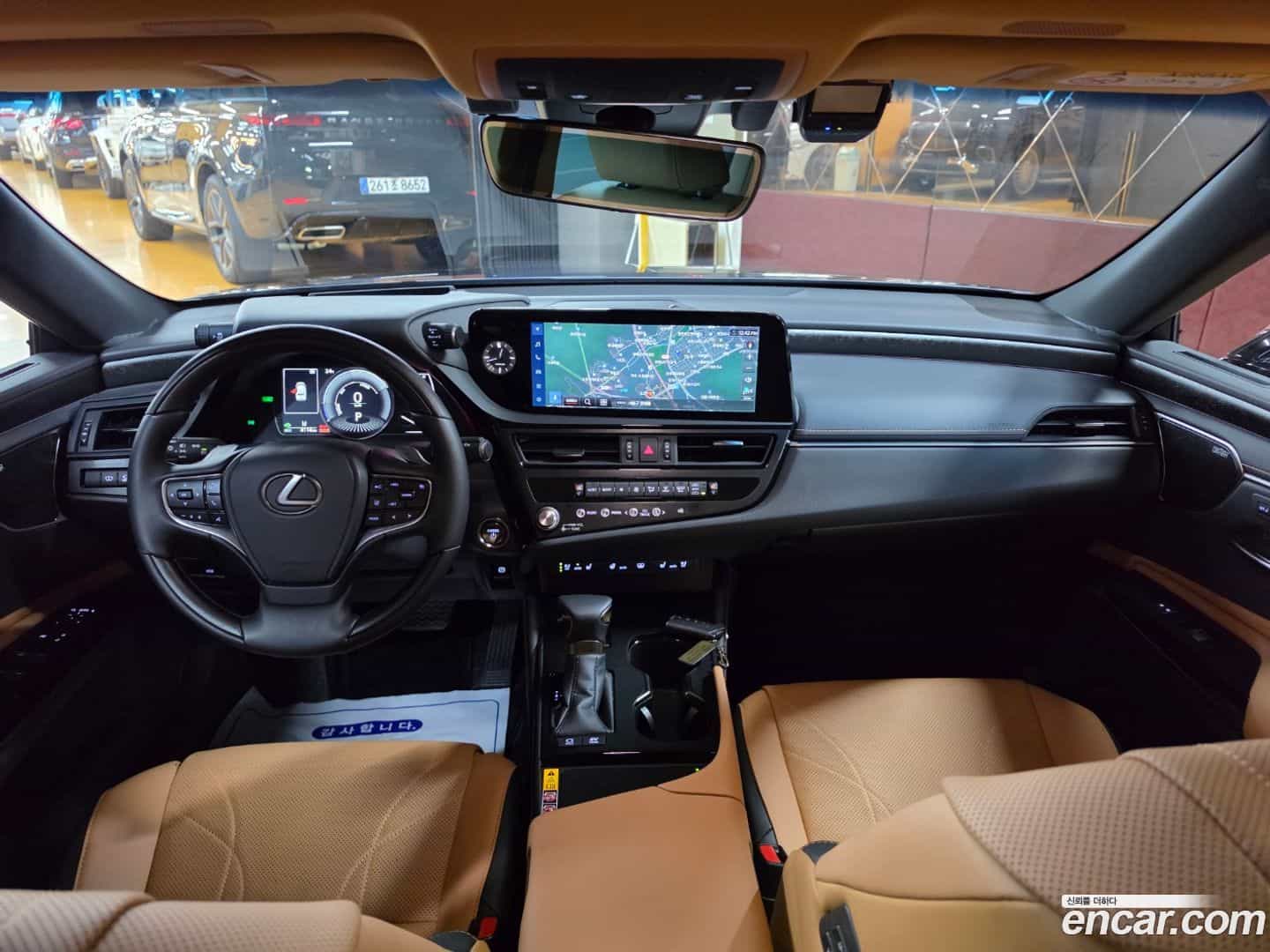 ES Lexus 2025.9-INNER-007