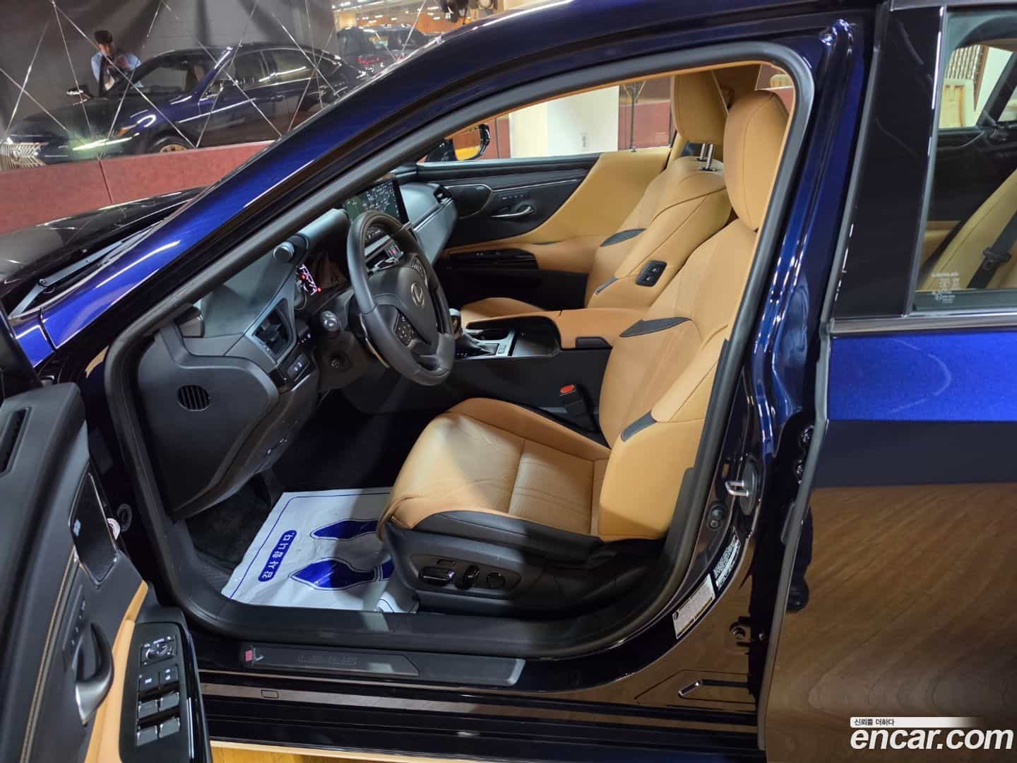 ES Lexus 2025.9-OPTION-015