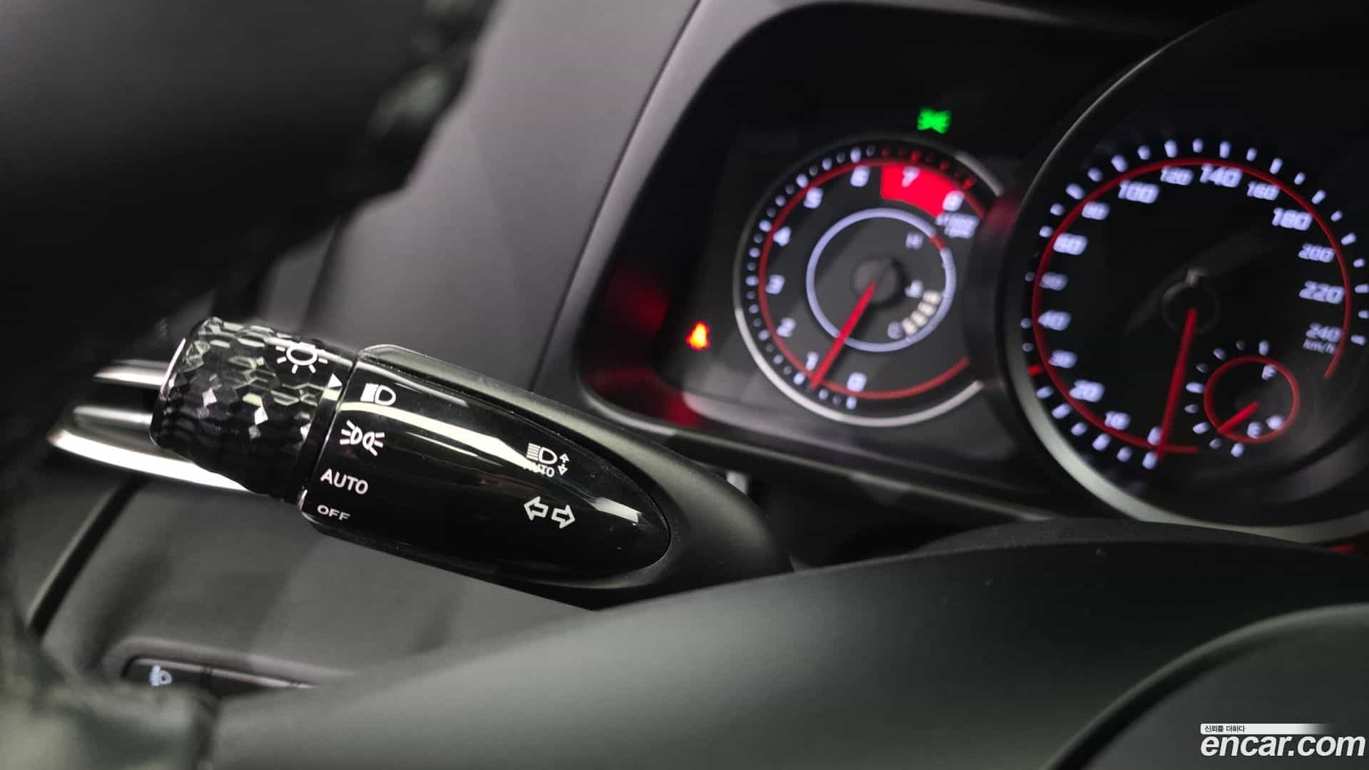AVANTE Hyundai 2021.3-OPTION-042
