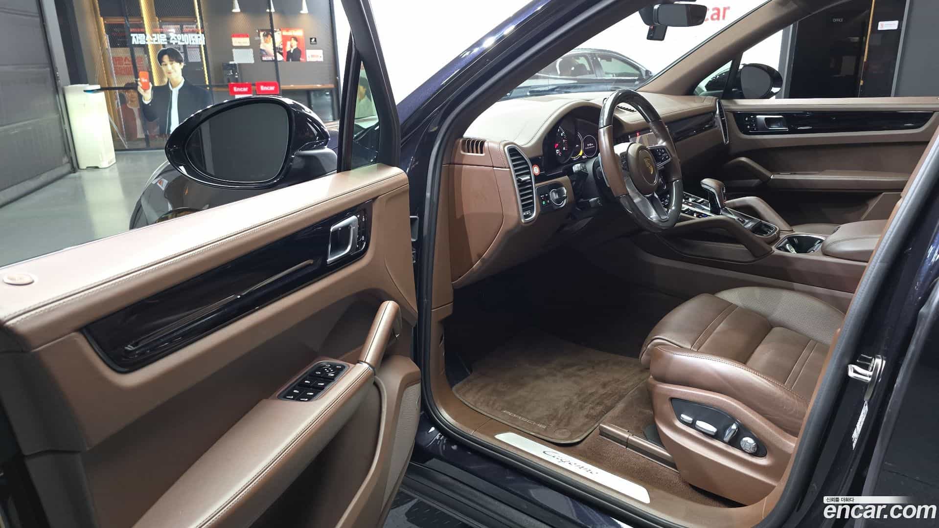 Cayenne Porsche 2020.11-INNER-010