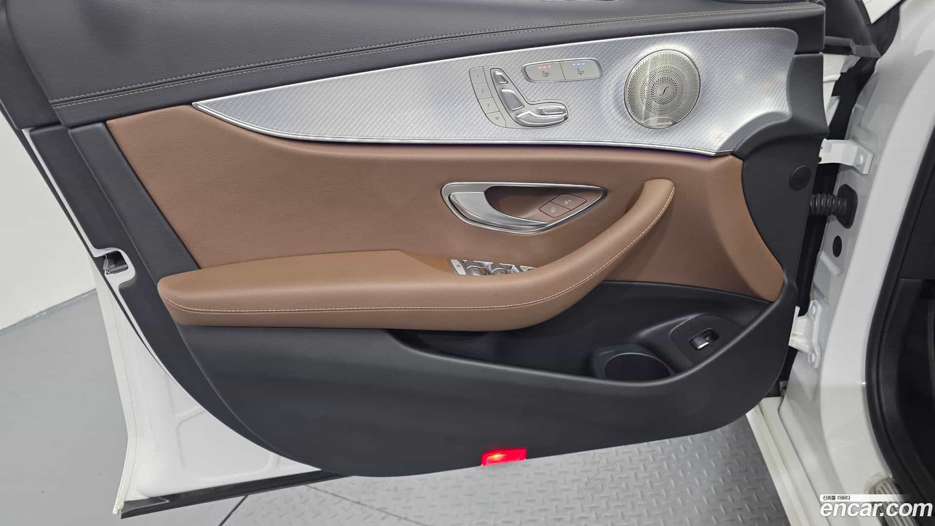 E-Class Mercedes-Benz 2021.7-INNER-034