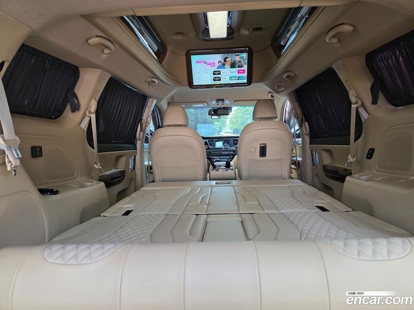 Main__Slider__Photo:Canival Kia 2015.10-0